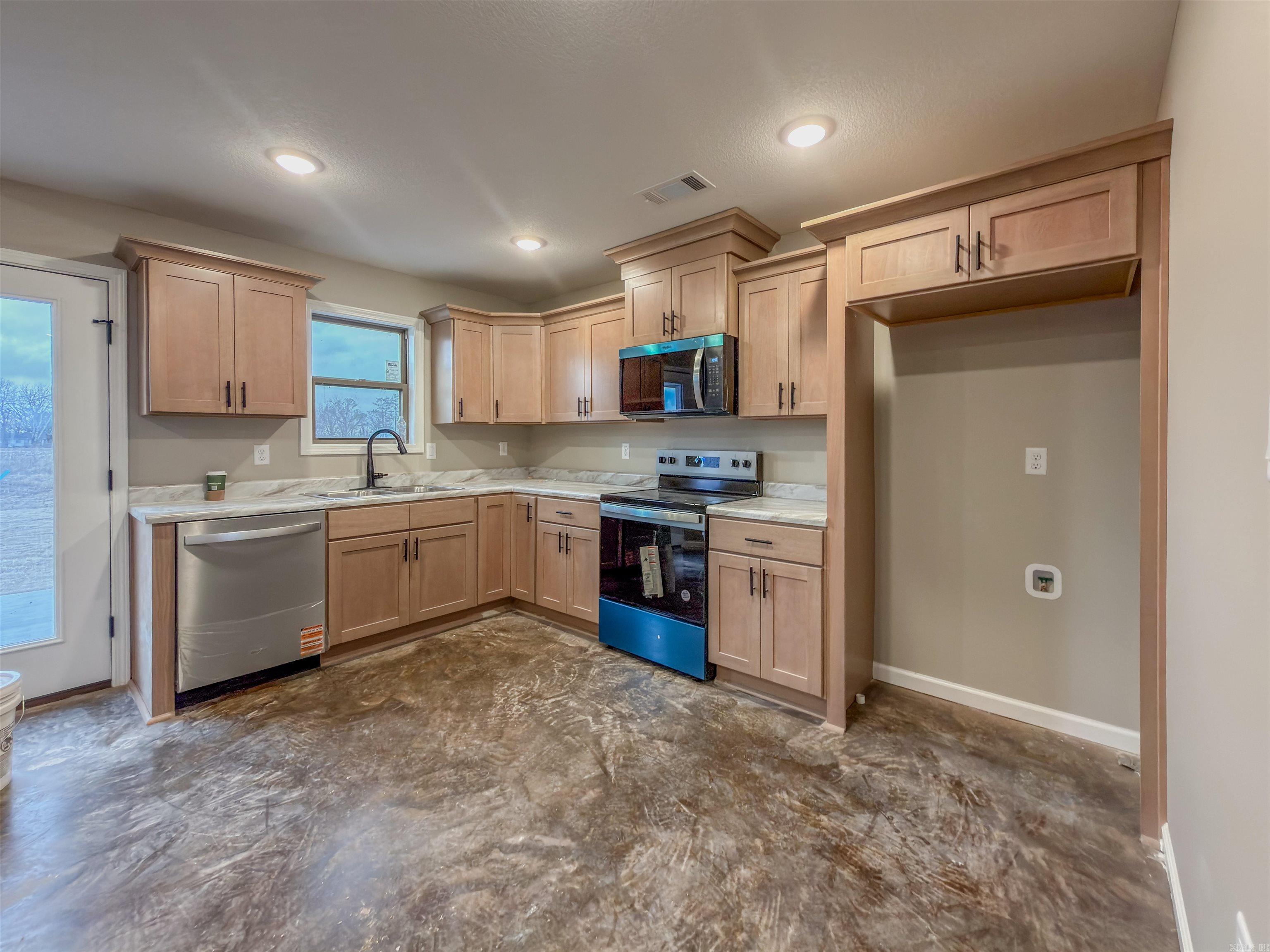 143 Waterfowl Way  Lake City, AR