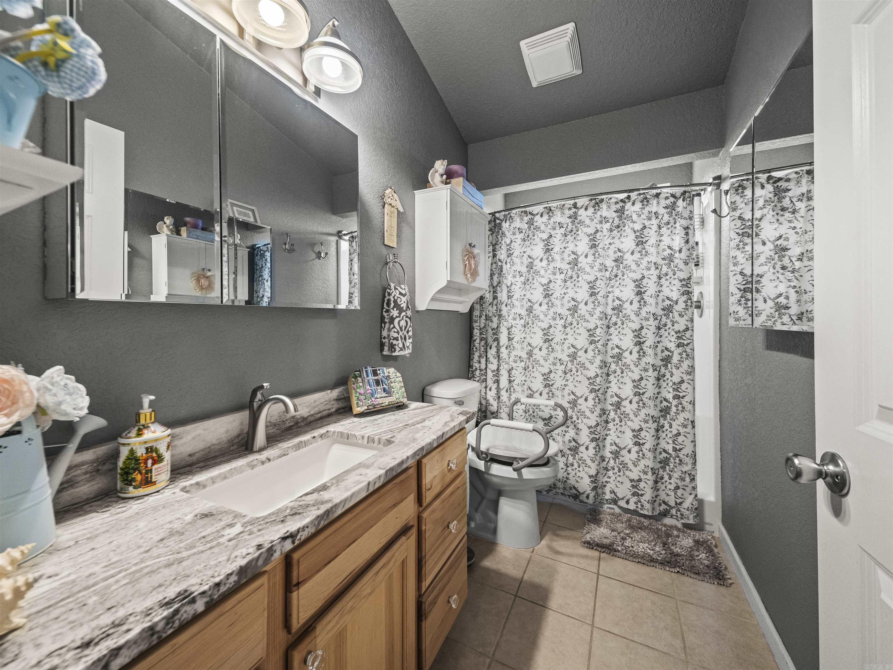 121 Viscara  Hot Springs Village, AR