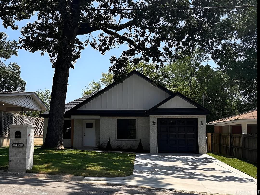 109 Chitwood  Hot Springs, AR