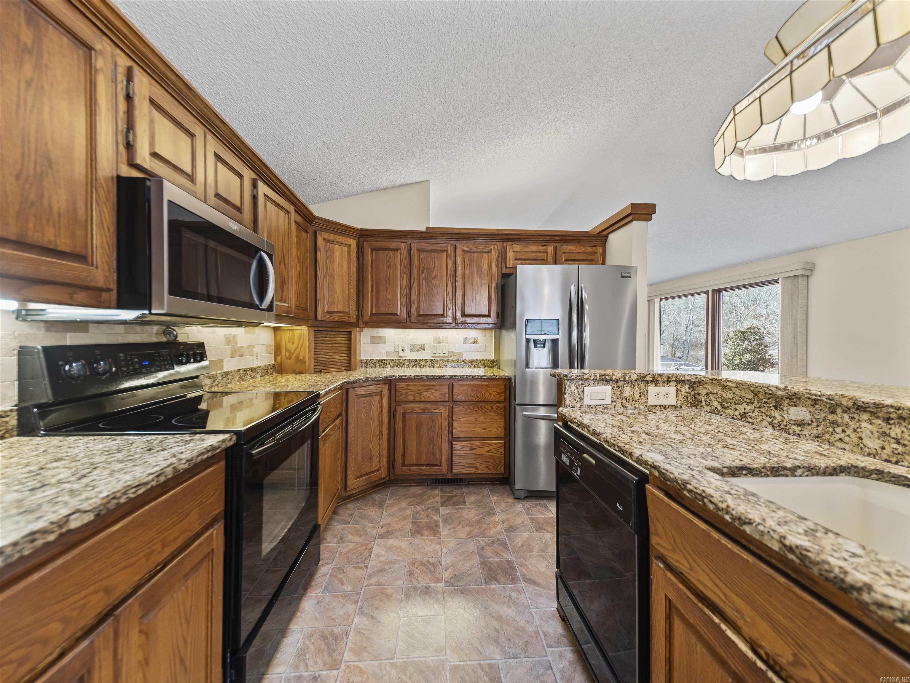 70 Estremedura  Hot Springs Village, AR