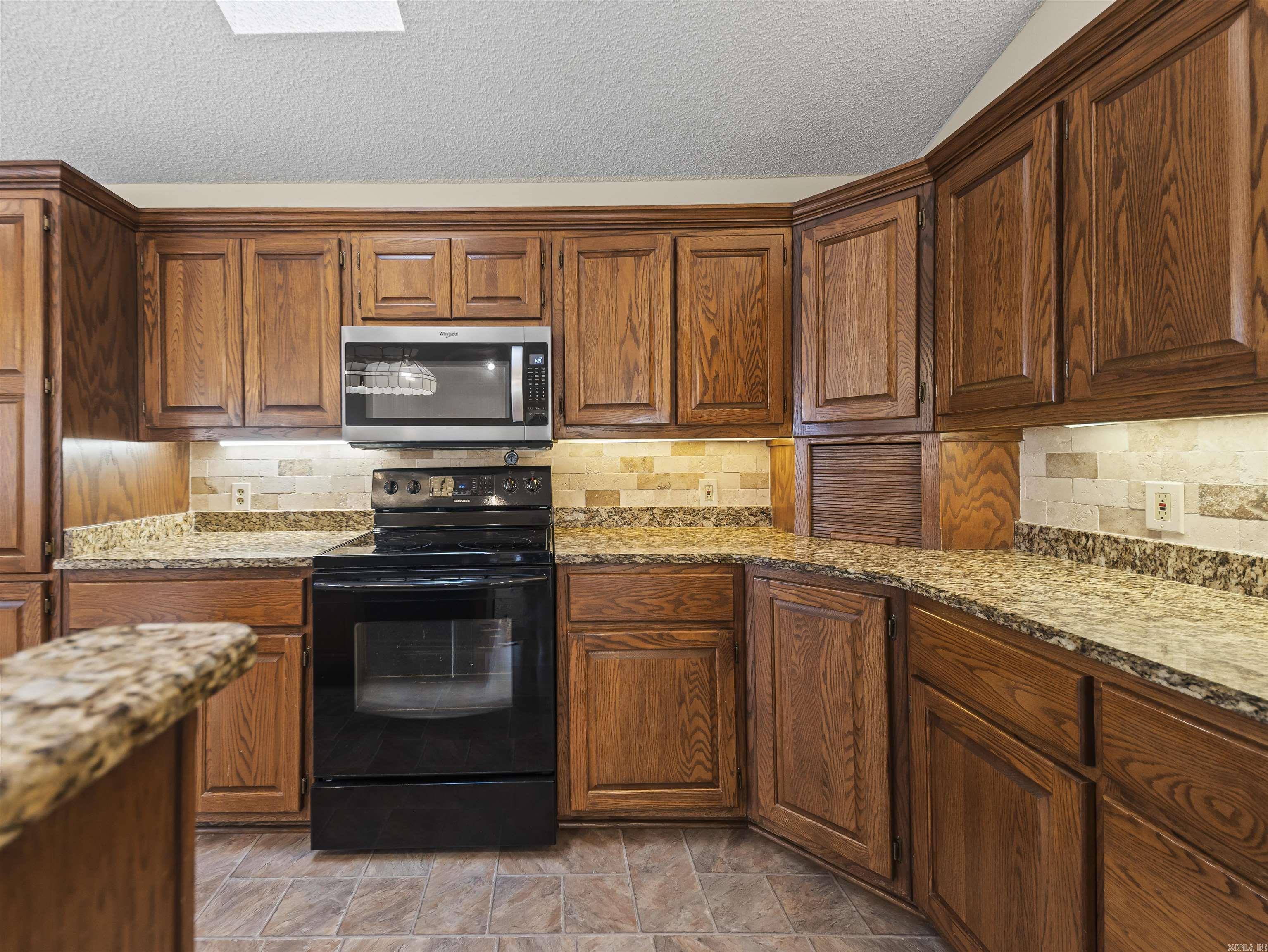 70 Estremedura  Hot Springs Village, AR