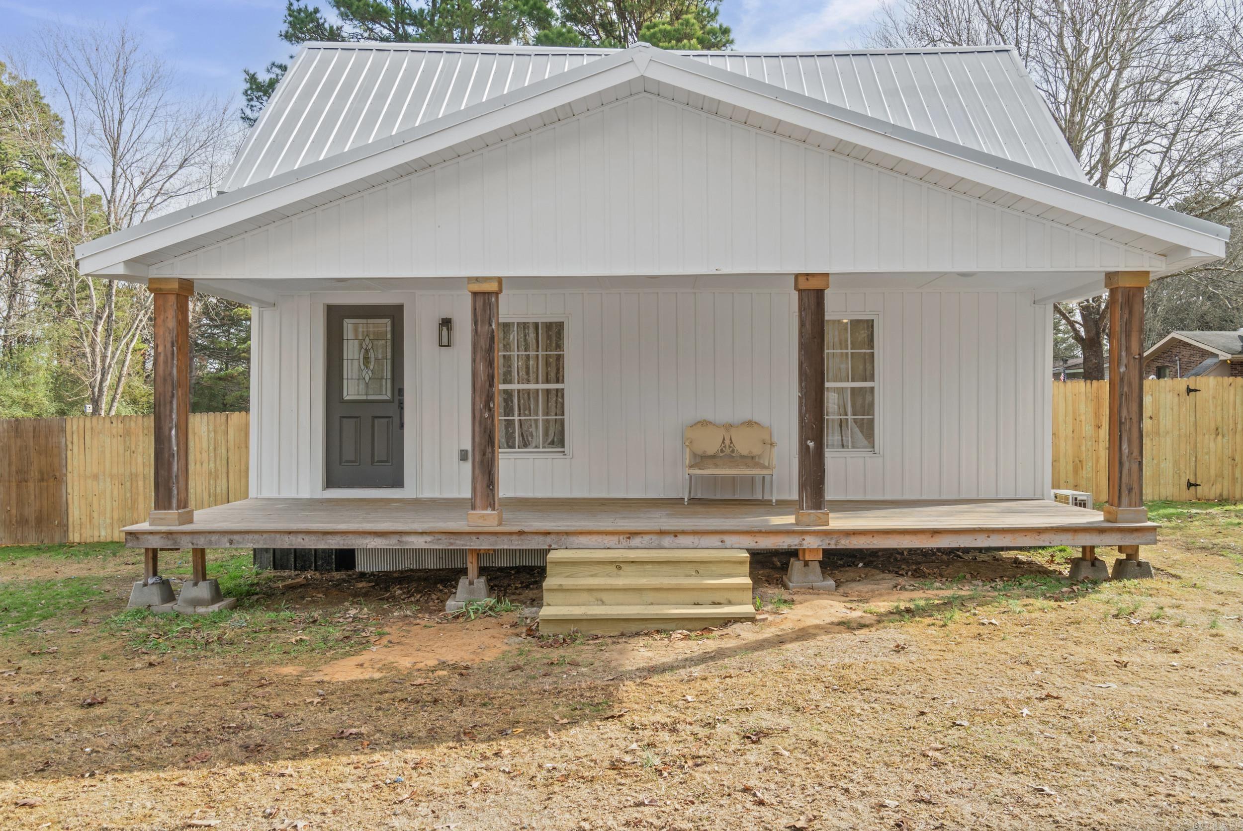 1105 Weddingford Rd.  Heber Springs, AR