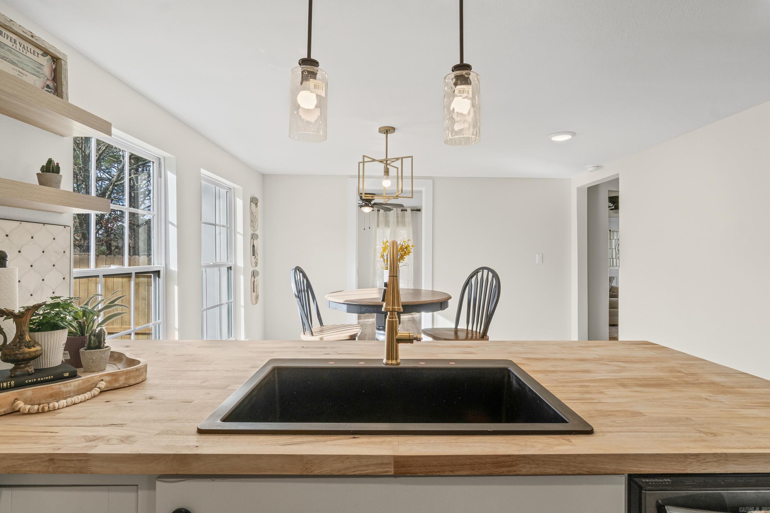 1105 Weddingford Rd.  Heber Springs, AR