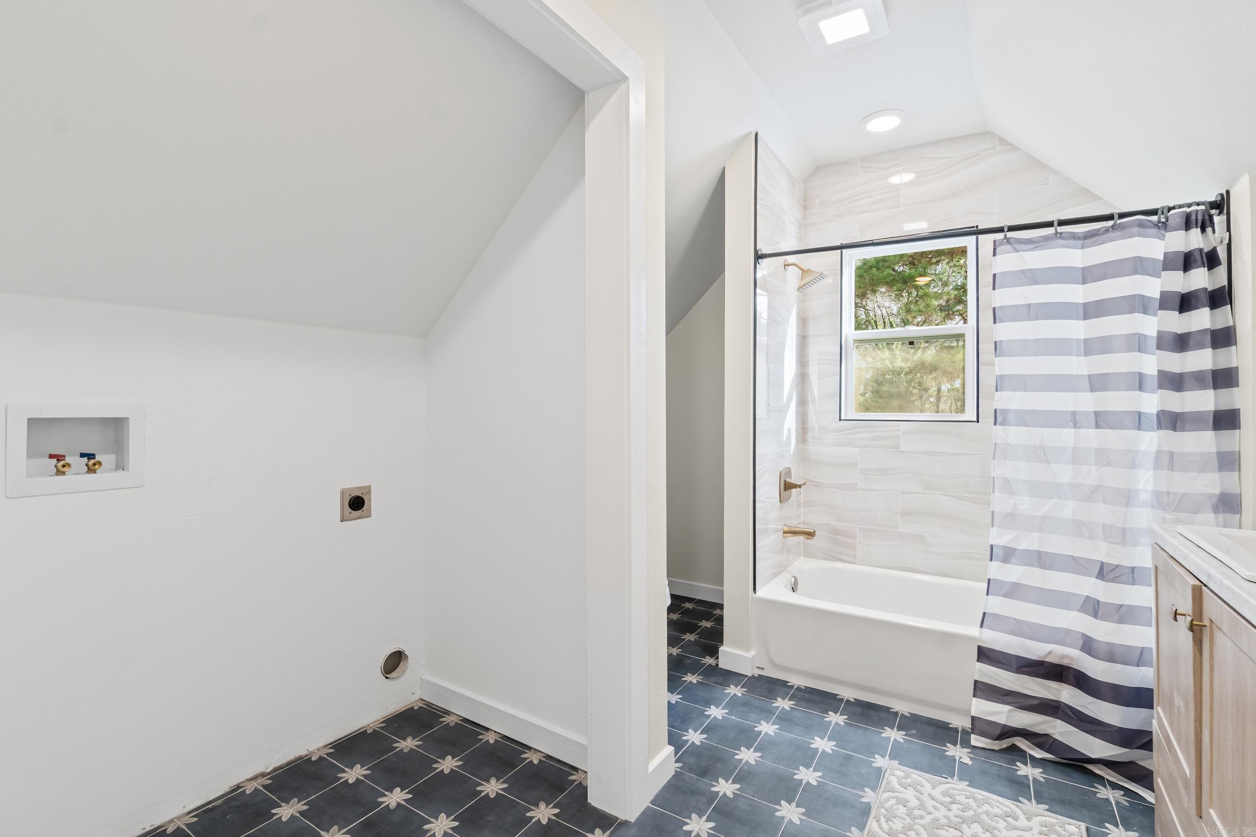 1105 Weddingford Rd.  Heber Springs, AR