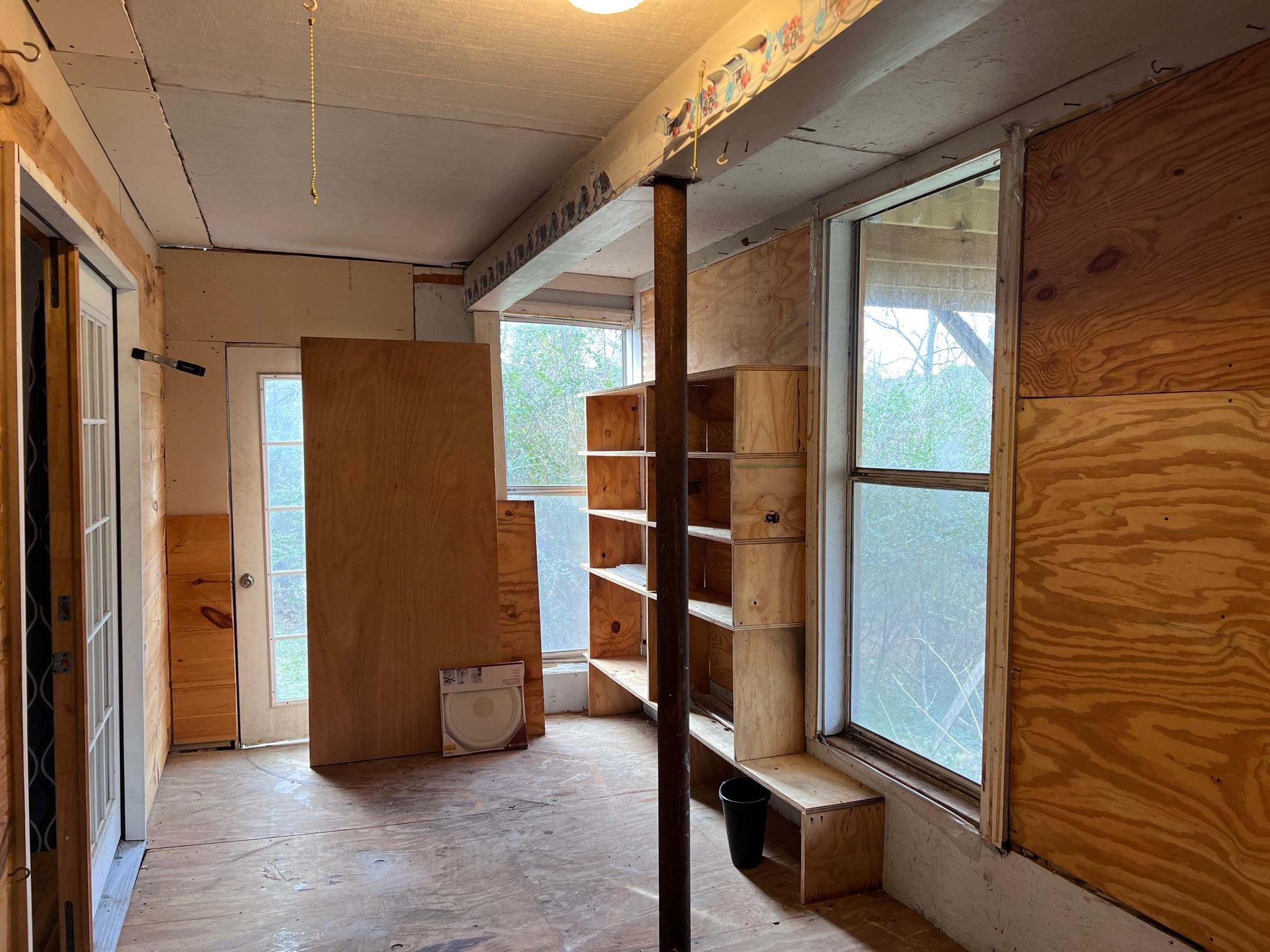 285 Dog Young Road Mountain View, AR 72560