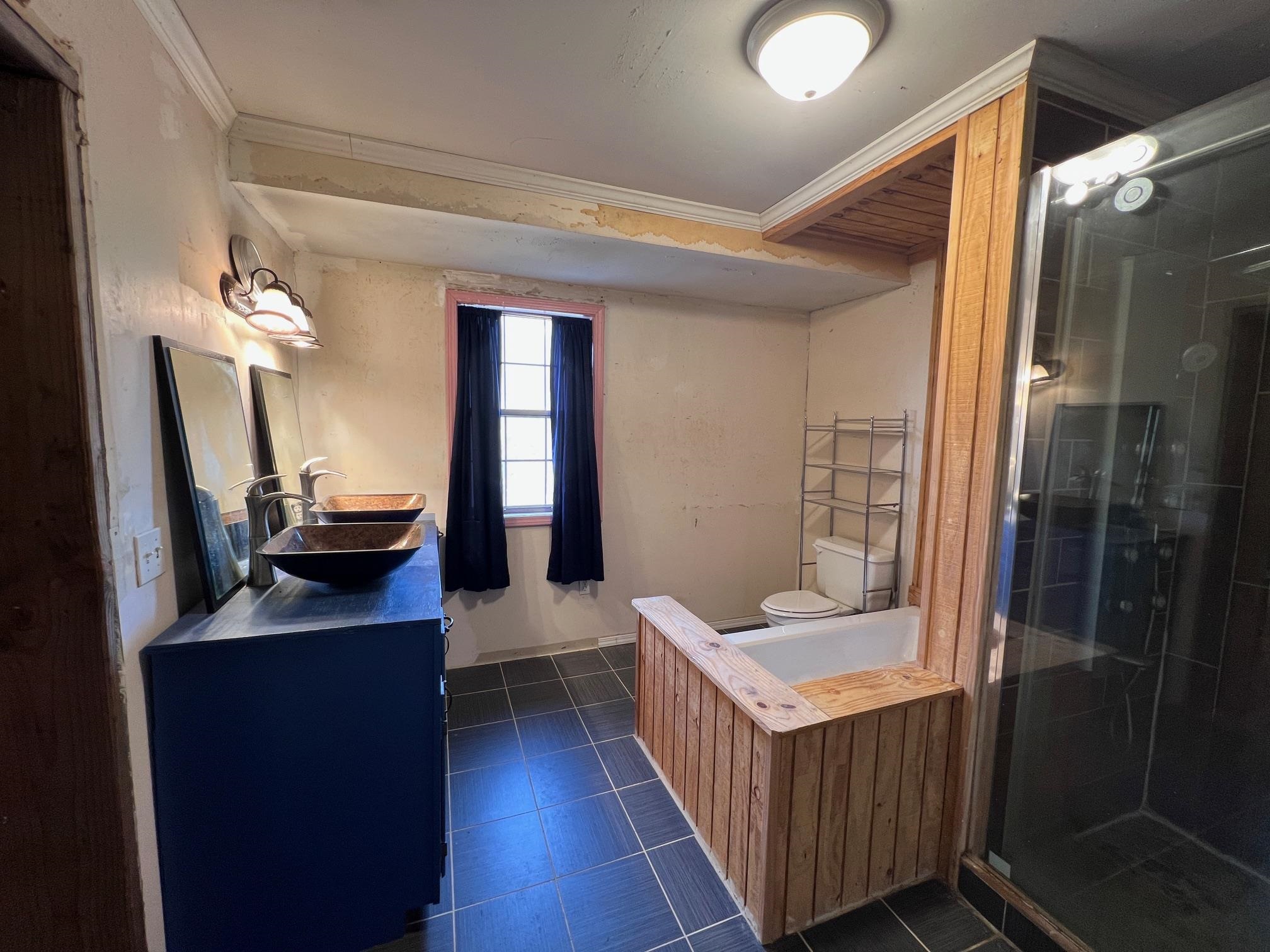 285 Dog Young Road Mountain View, AR 72560