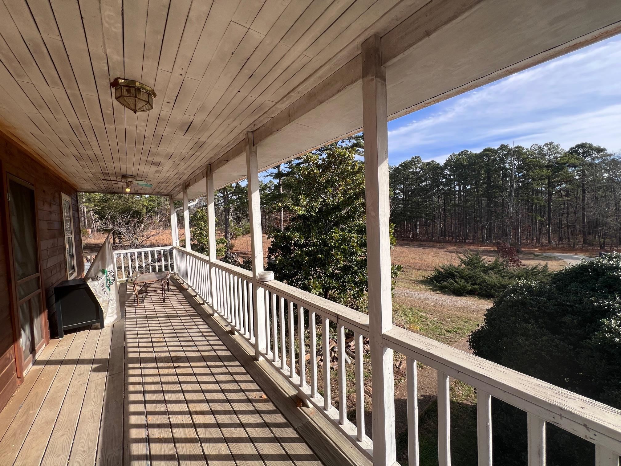 285 Dog Young Road Mountain View, AR 72560