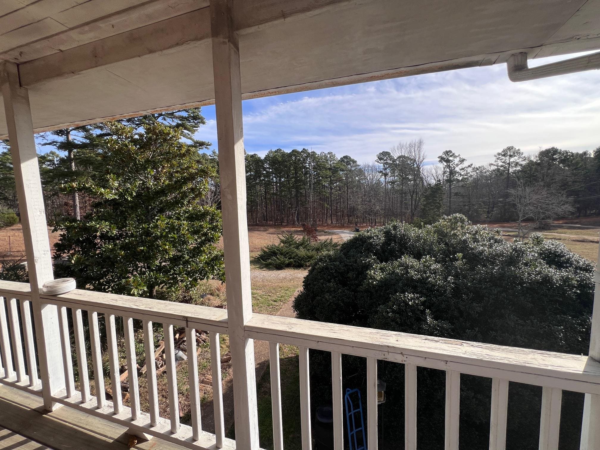 285 Dog Young Road Mountain View, AR 72560