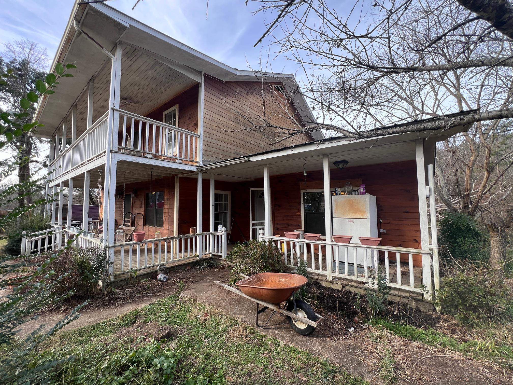 285 Dog Young Road Mountain View, AR 72560