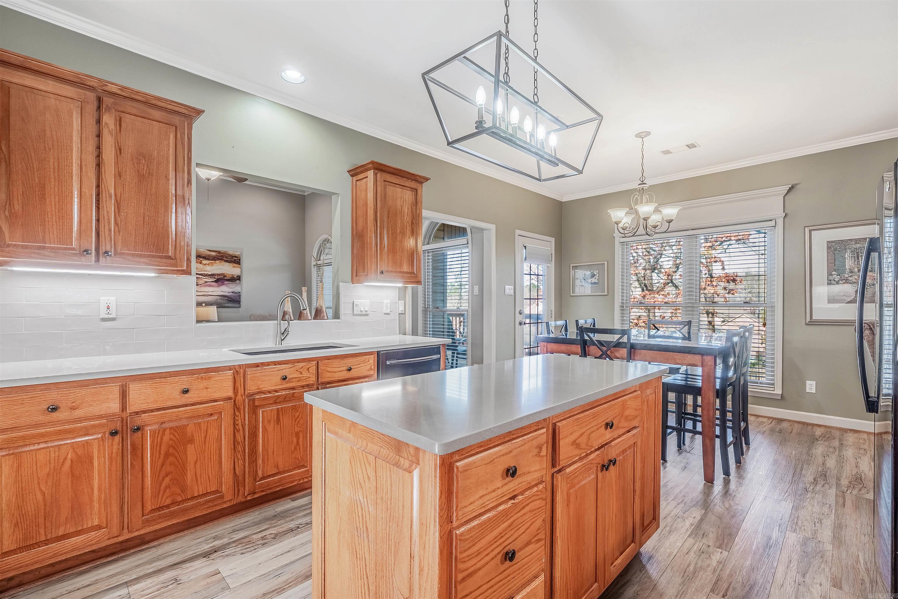 40 Sugarloaf  Maumelle, AR