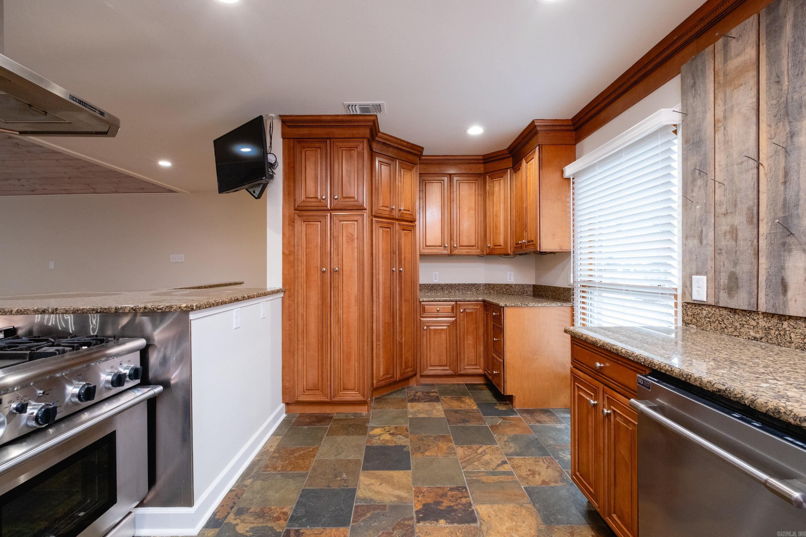 5920 Scenic Drive  Little Rock, AR