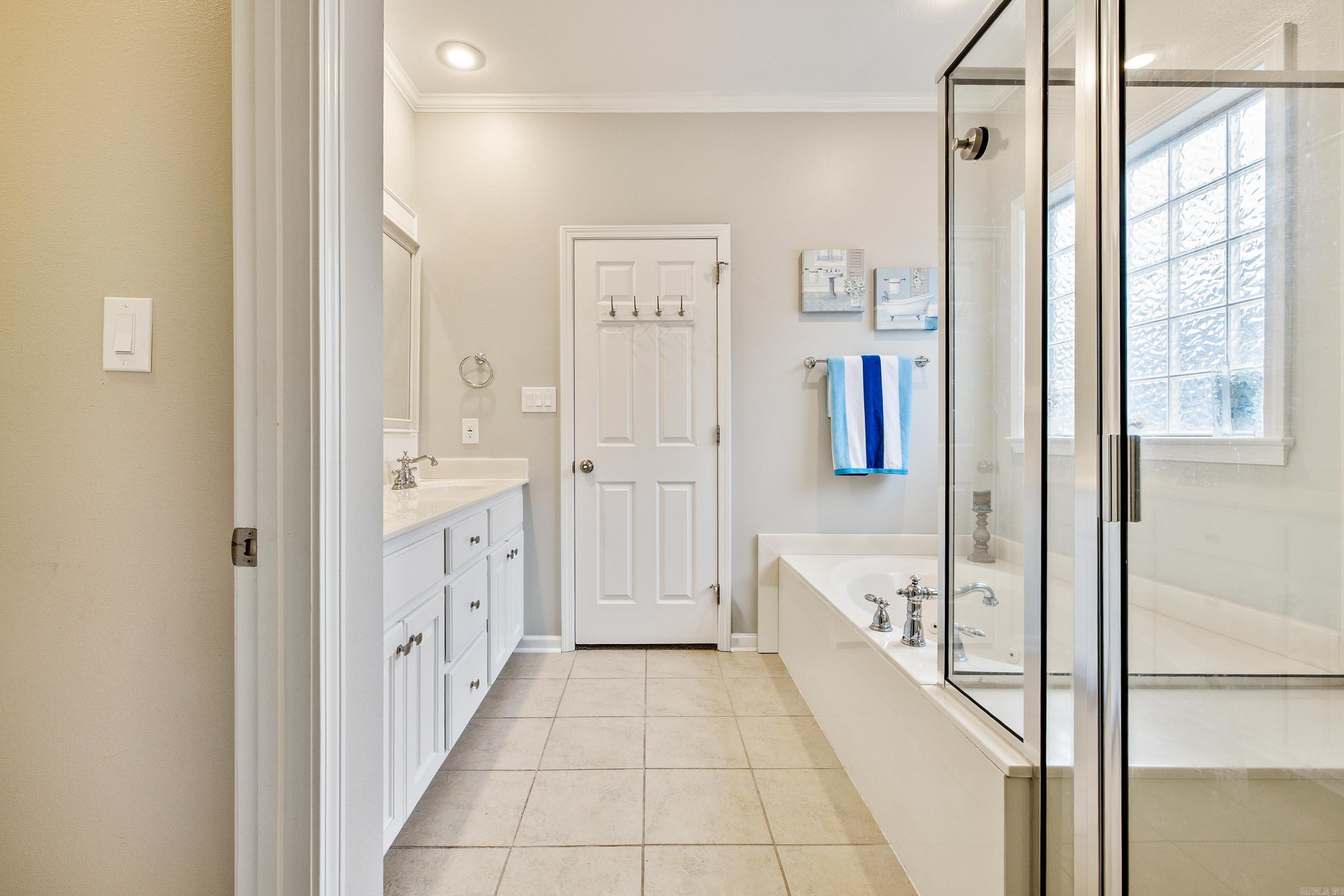 222 Pleasant Holly  Benton, AR