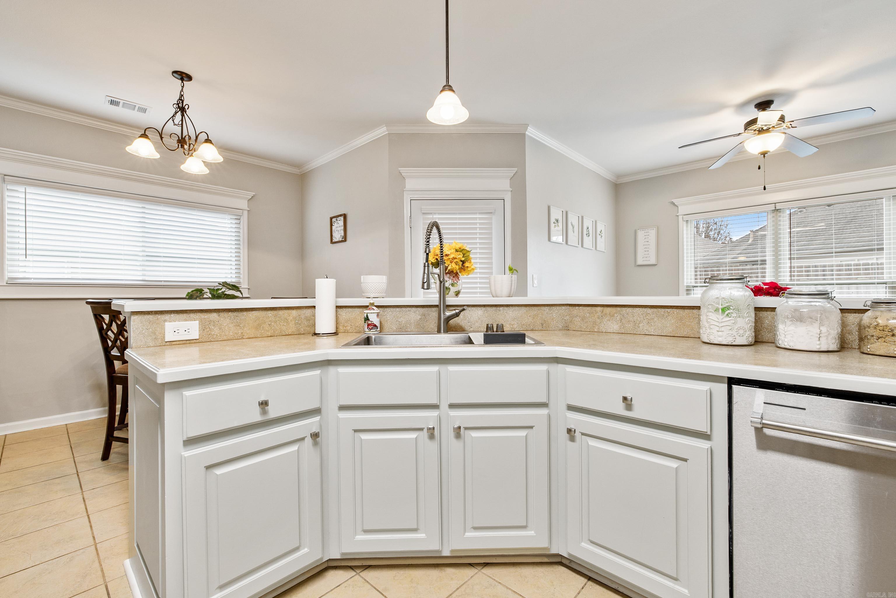 222 Pleasant Holly  Benton, AR