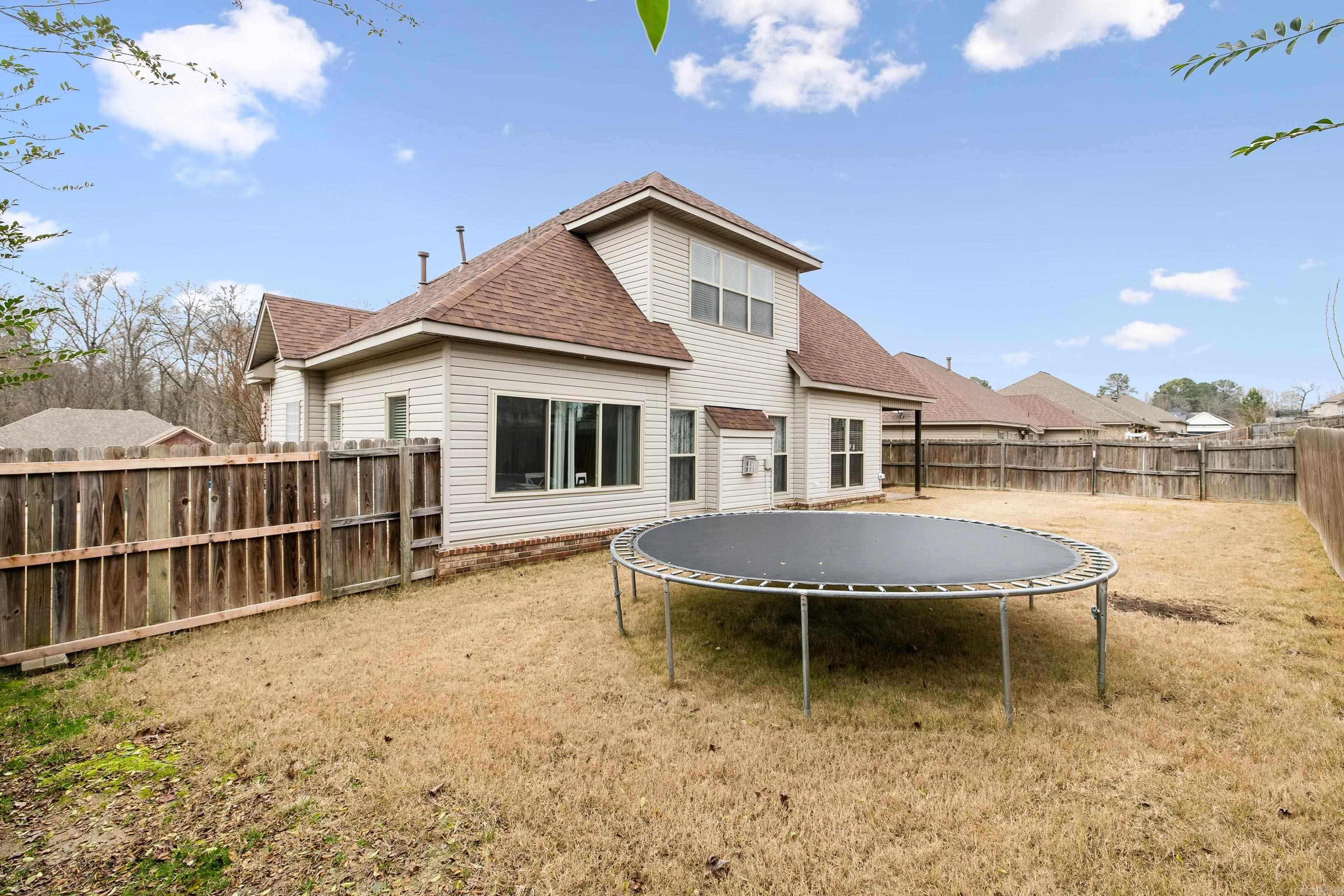 222 Pleasant Holly  Benton, AR