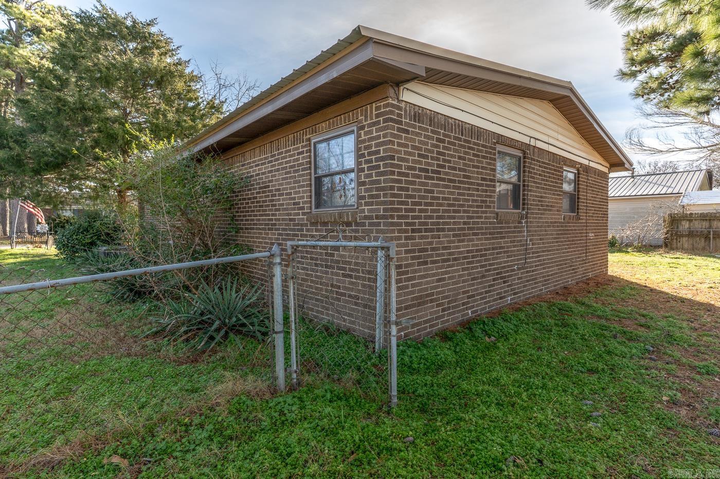 815 Dwight  Manila, AR