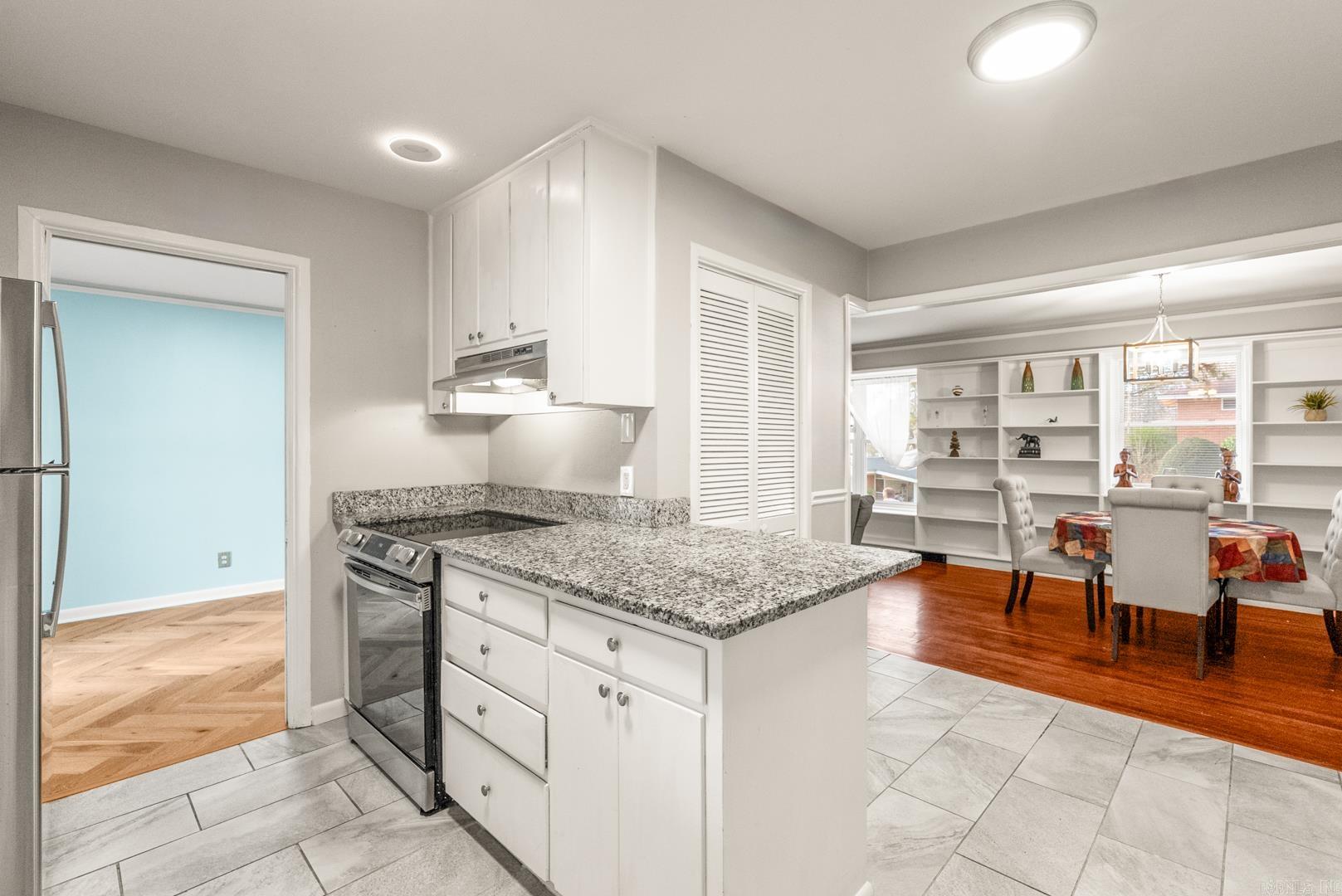 24 Broadmoor  Little Rock, AR