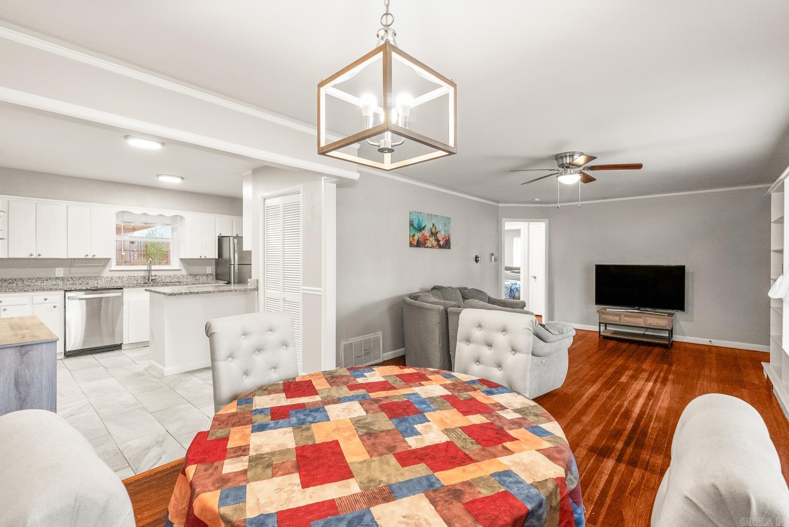 24 Broadmoor  Little Rock, AR