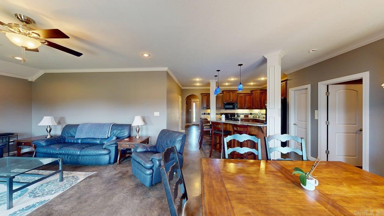 3 Corbin  Greenbrier, AR