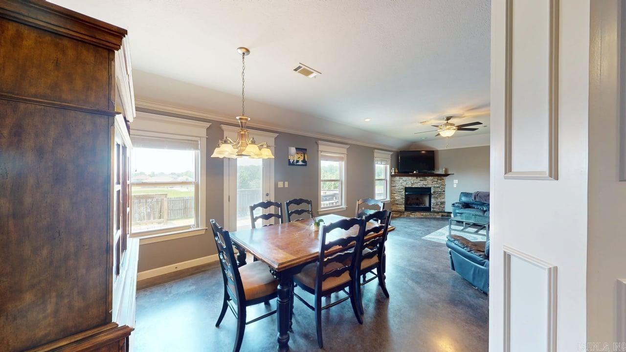 3 Corbin  Greenbrier, AR