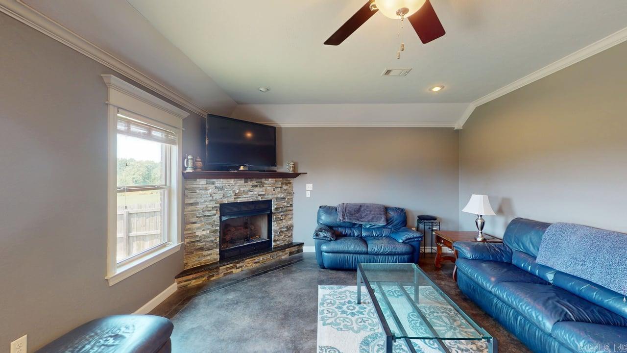 3 Corbin  Greenbrier, AR