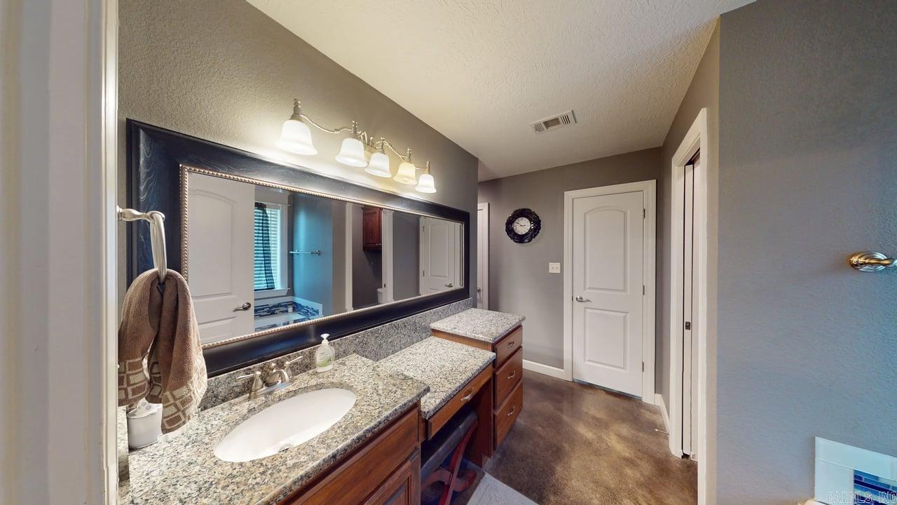 3 Corbin  Greenbrier, AR