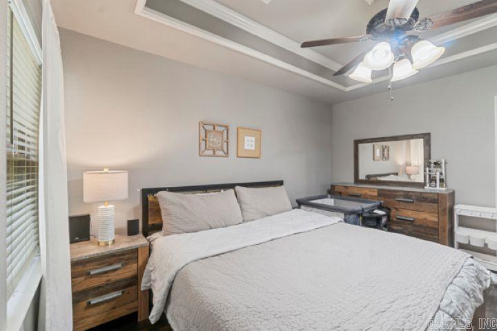 75 Huntington  Austin, AR