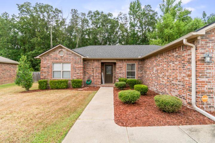 75 Huntington  Austin, AR