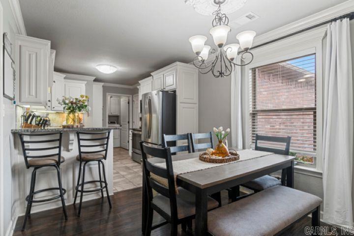 75 Huntington  Austin, AR