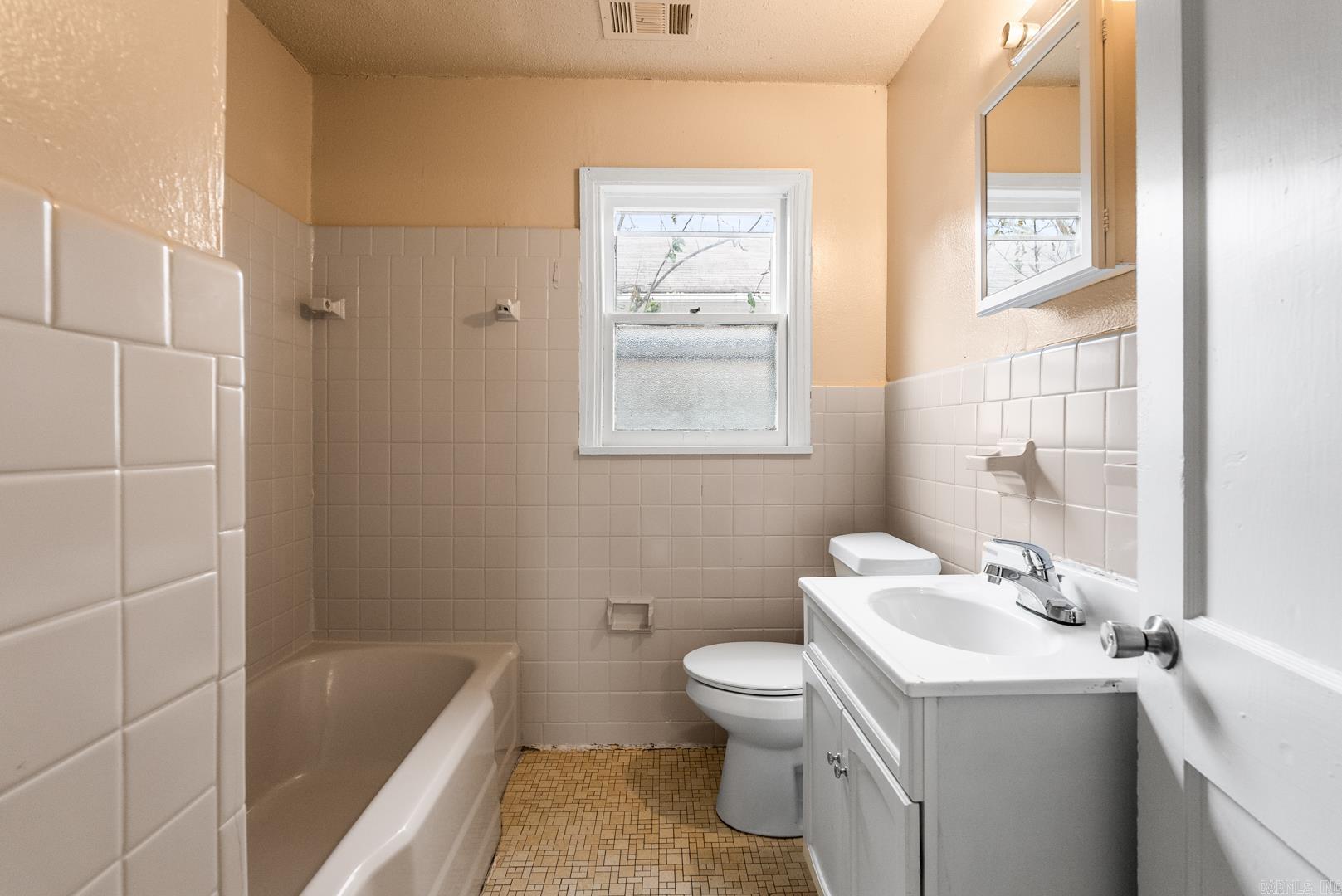 1511 W 23rd  Little Rock, AR