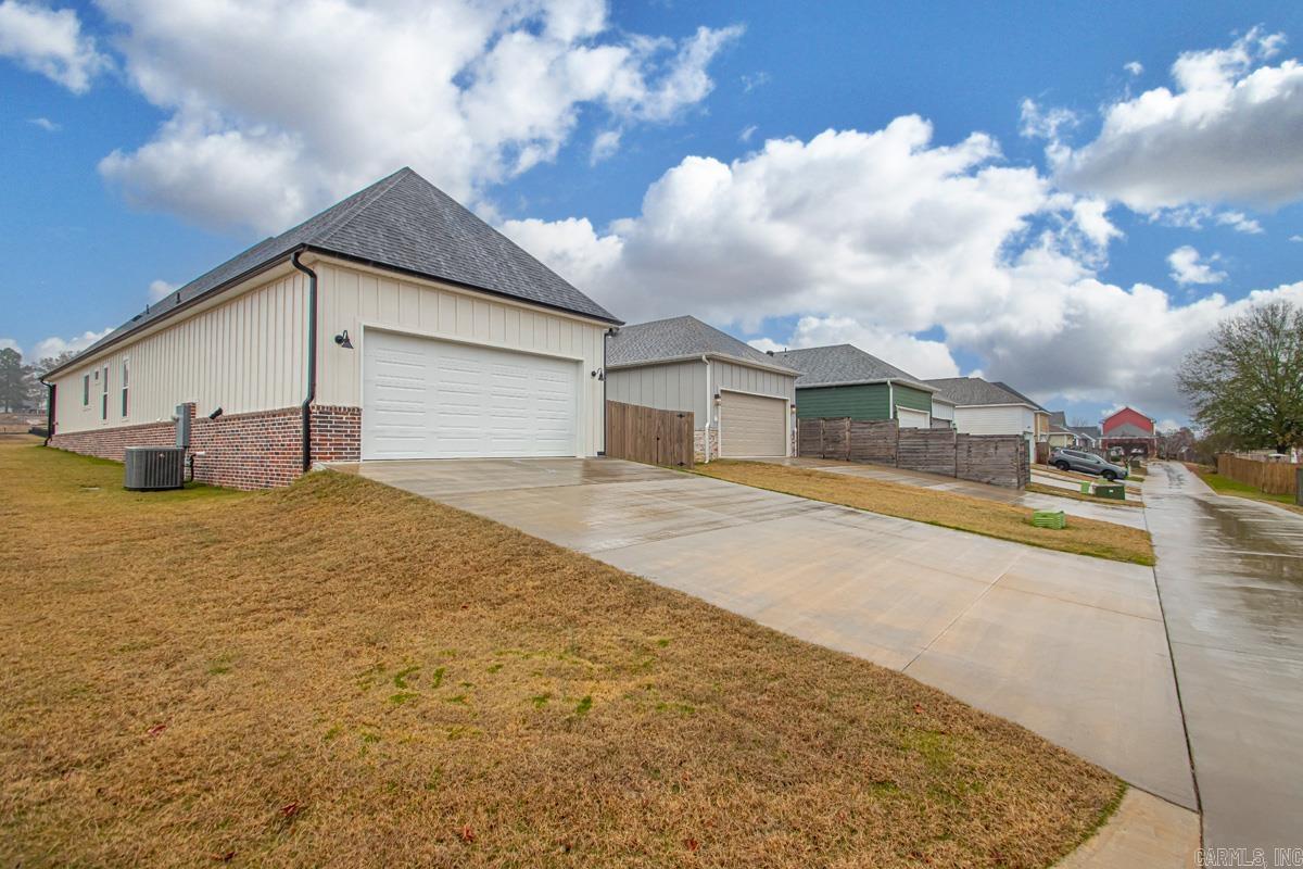 220 A  Bryant, AR