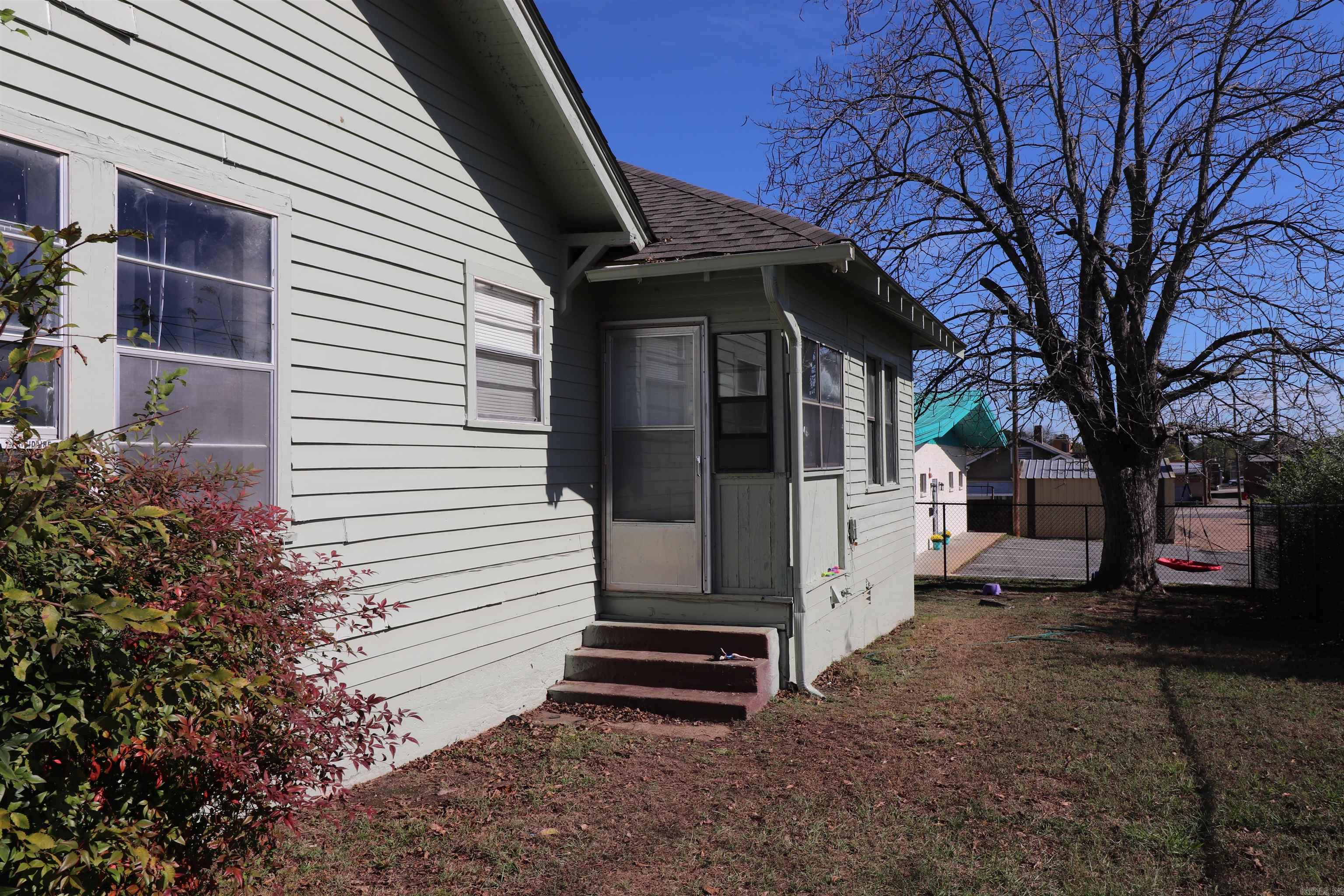 200 N Morrill  Morrilton, AR