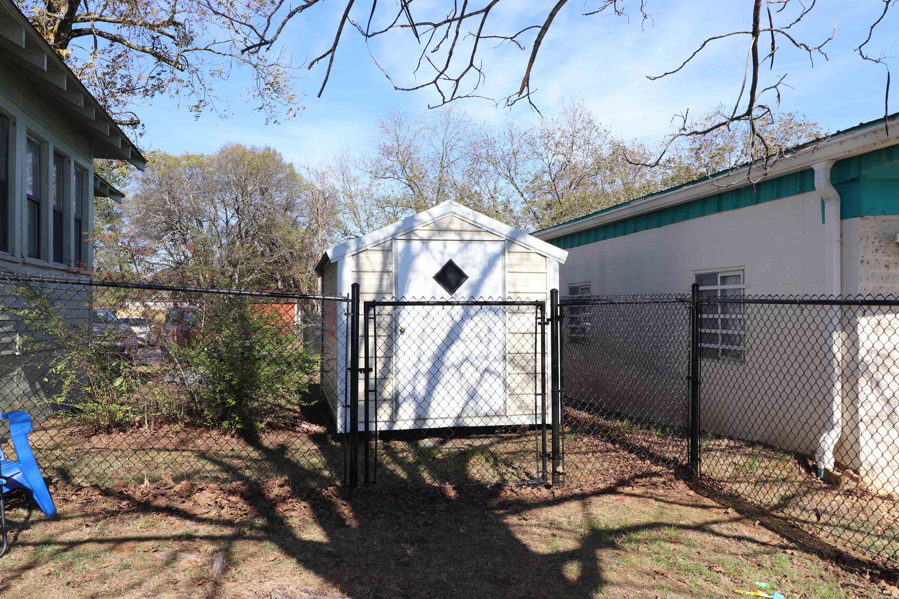 200 N Morrill  Morrilton, AR