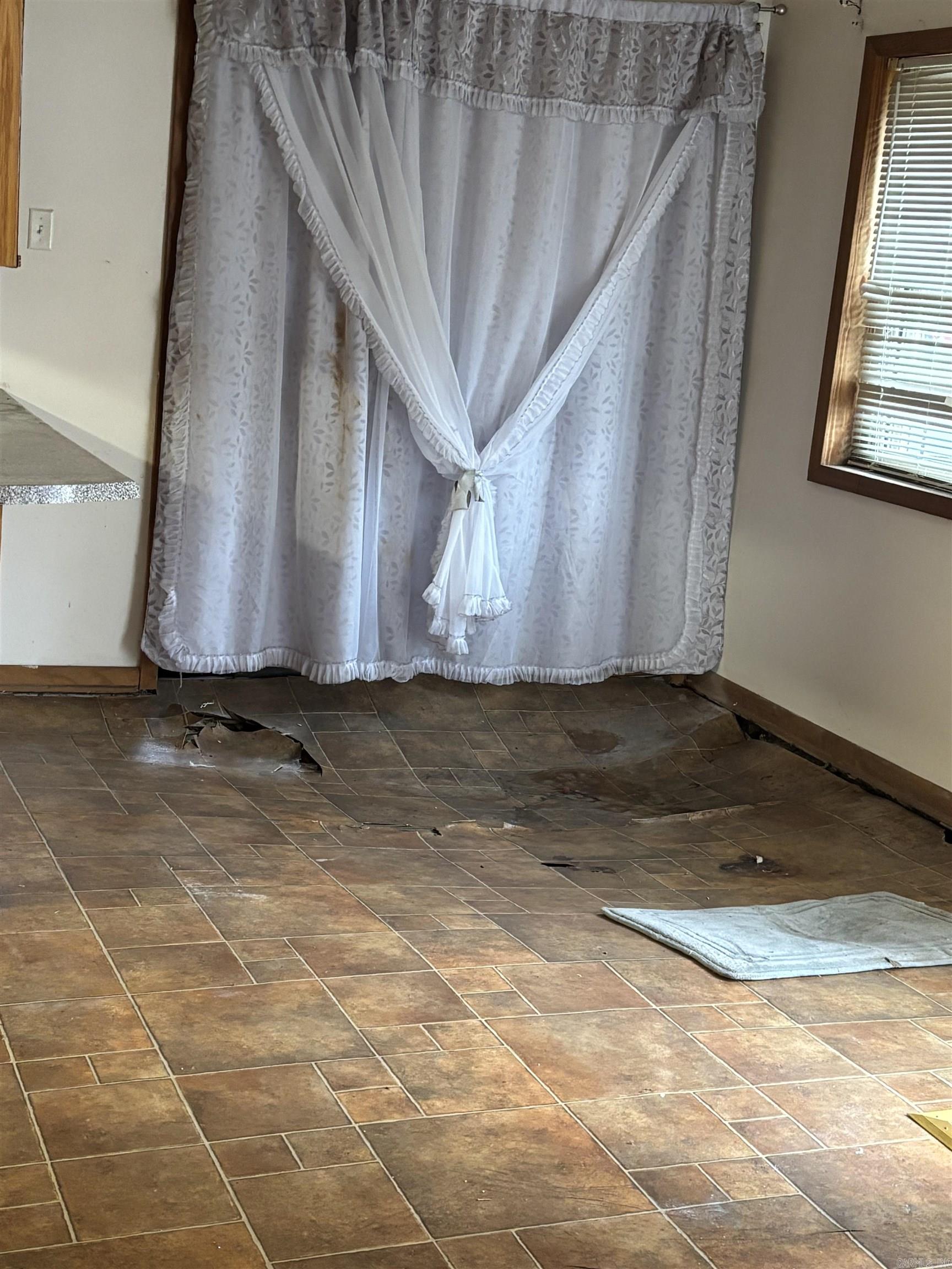 703 W 4Th St  Lonoke, AR