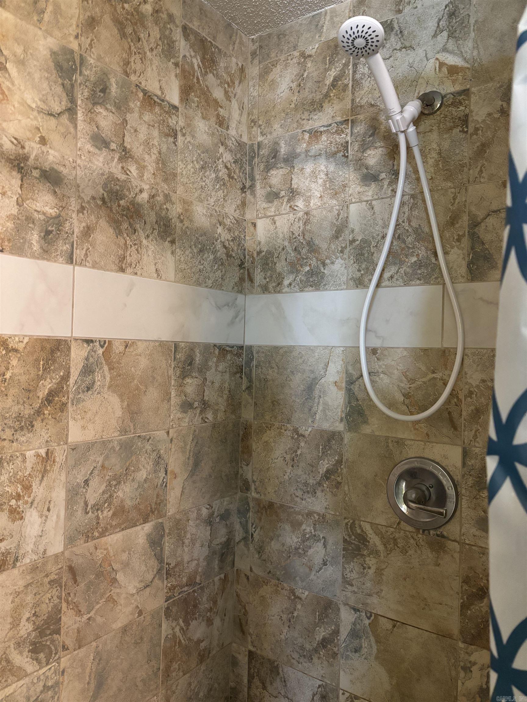 703 W 4Th St  Lonoke, AR