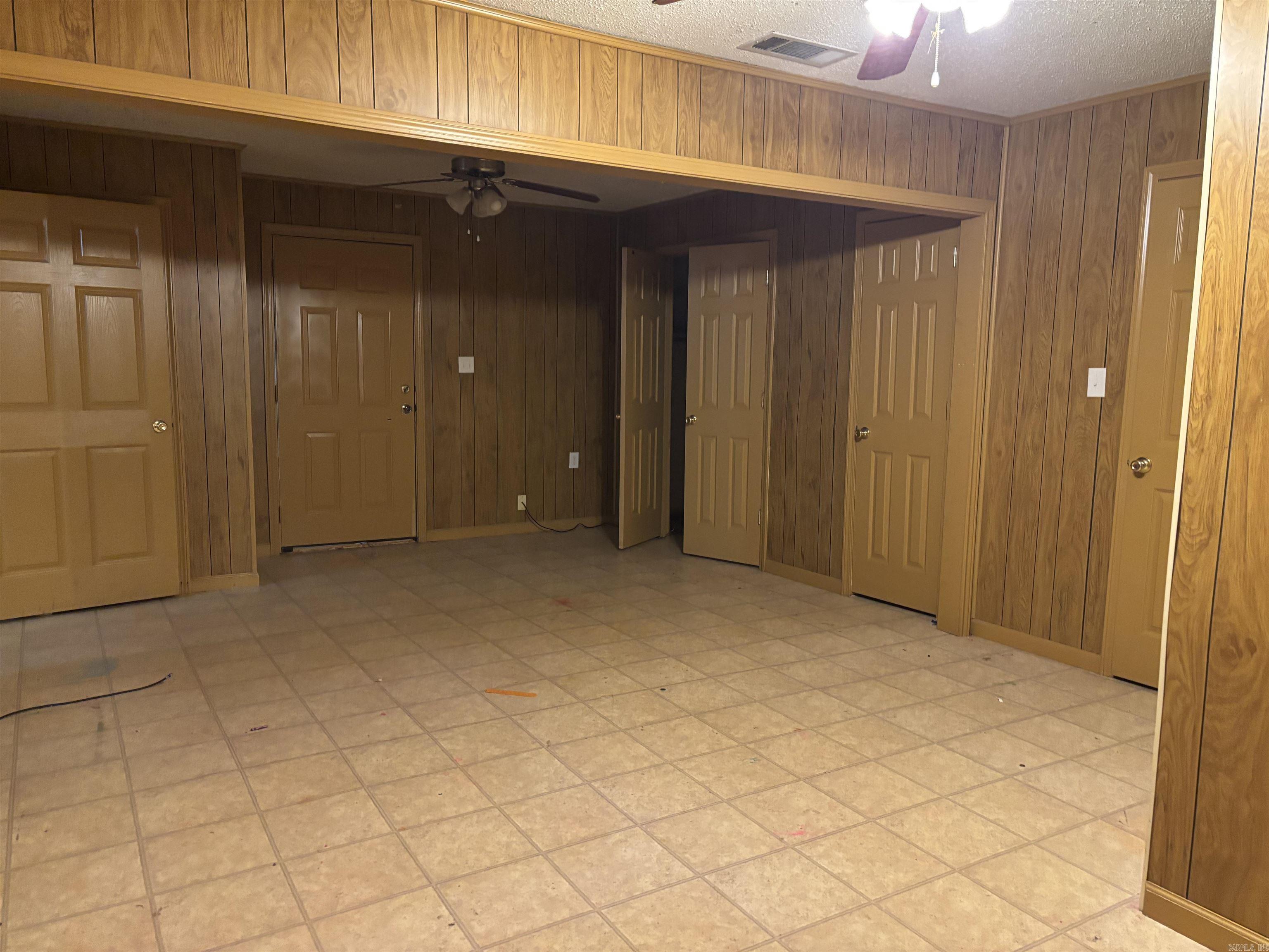 703 W 4Th St  Lonoke, AR