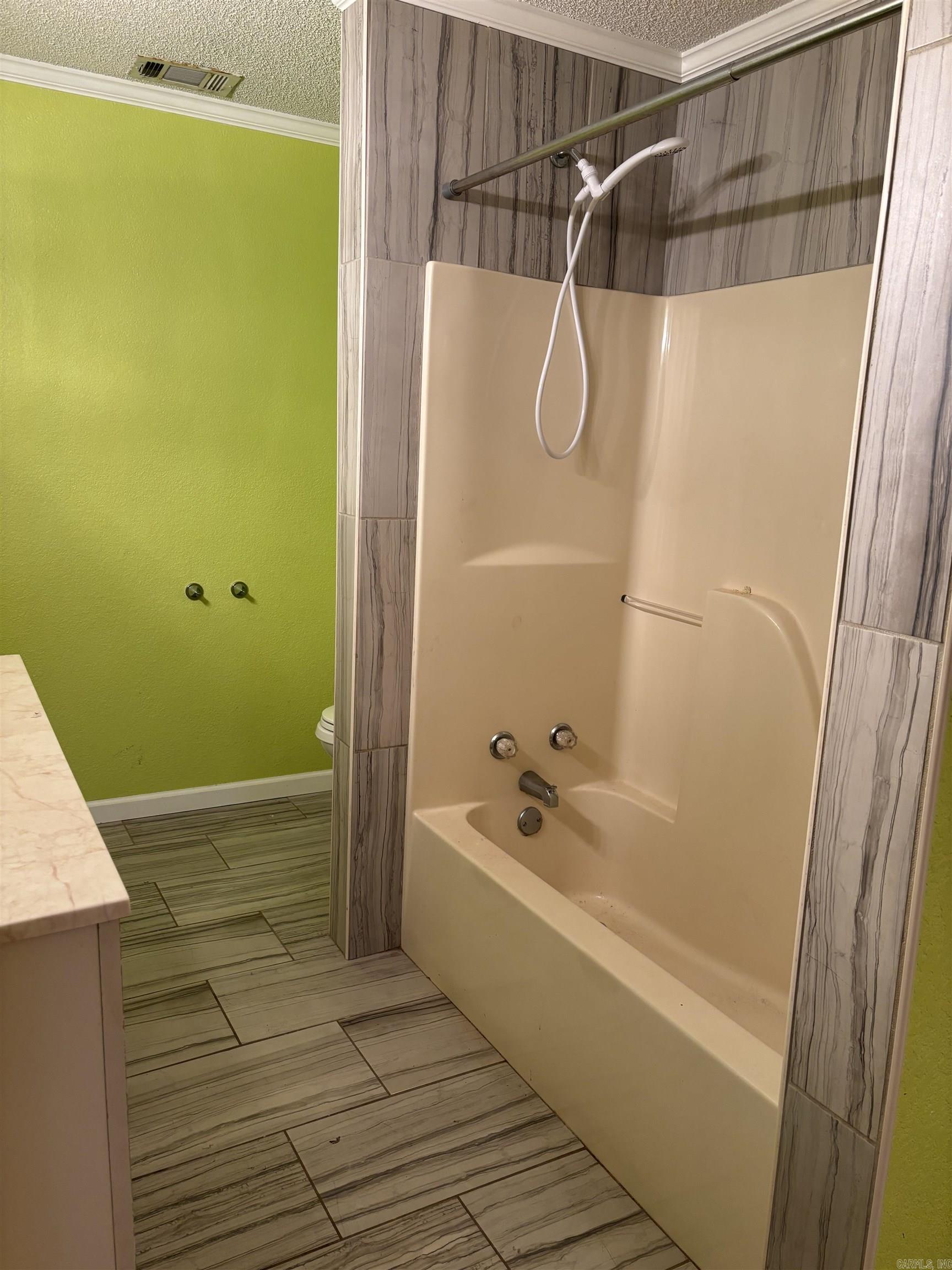 703 W 4Th St  Lonoke, AR