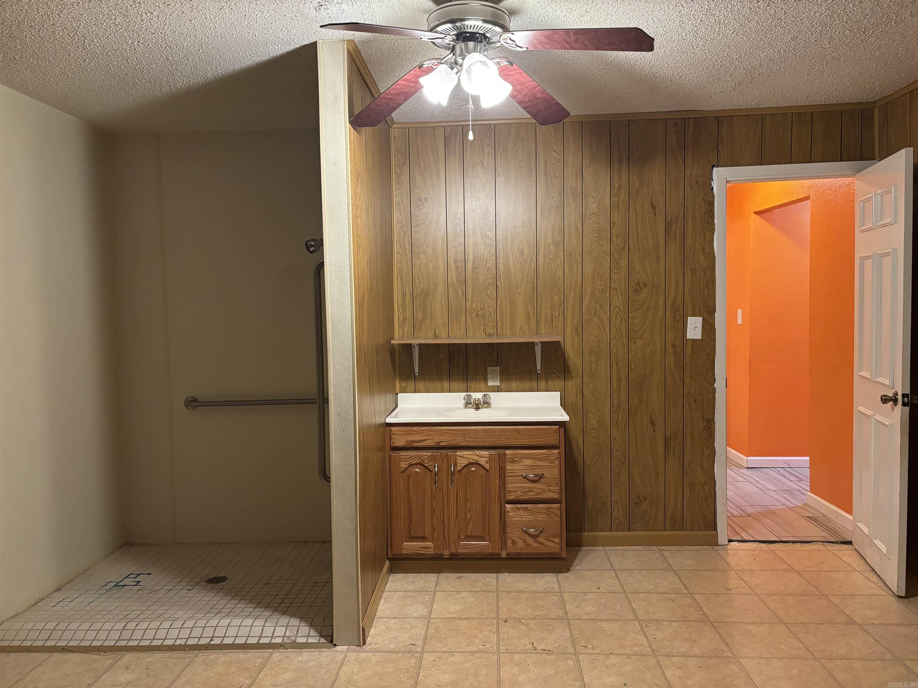 703 W 4Th St  Lonoke, AR