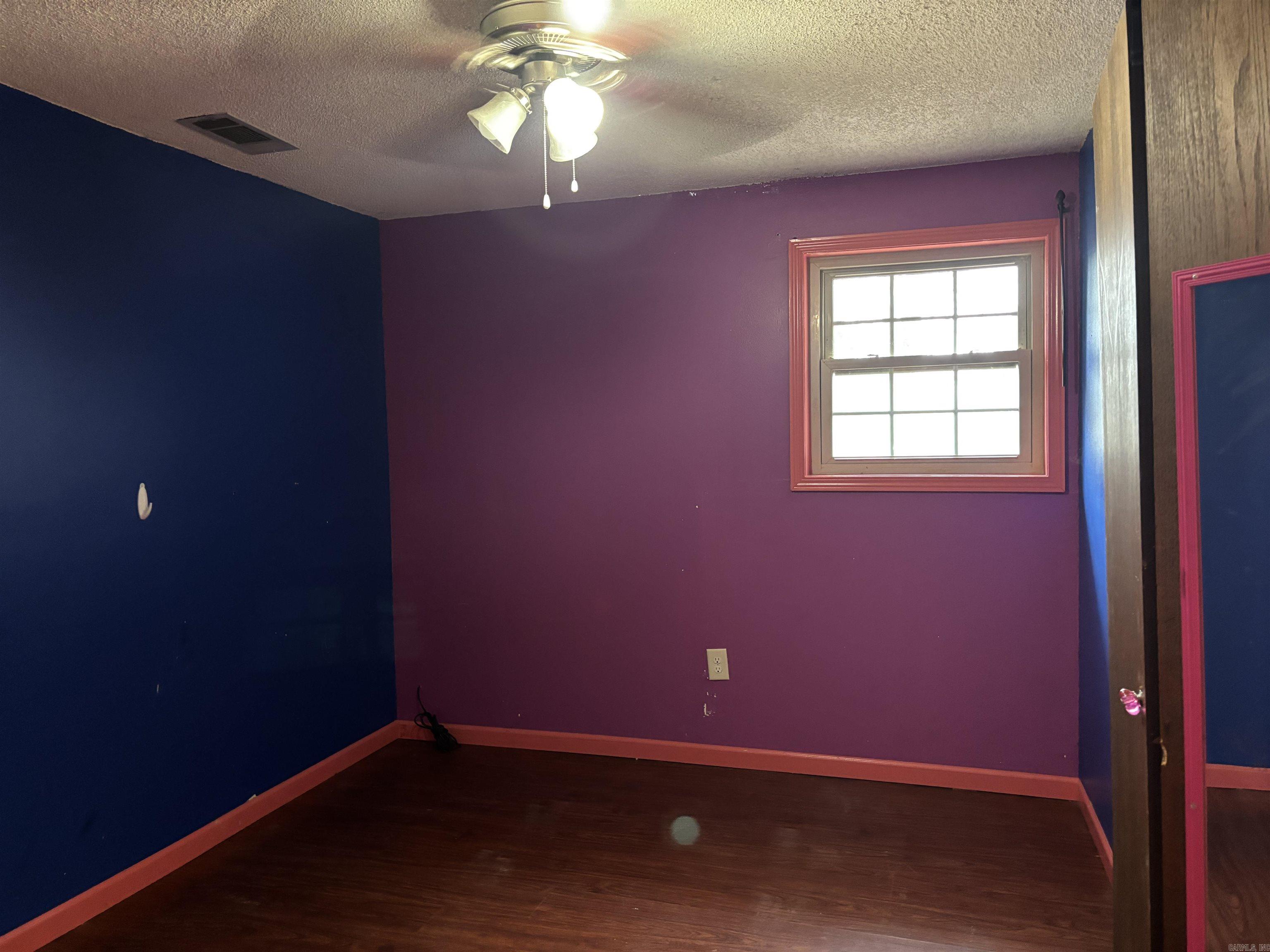 703 W 4Th St  Lonoke, AR