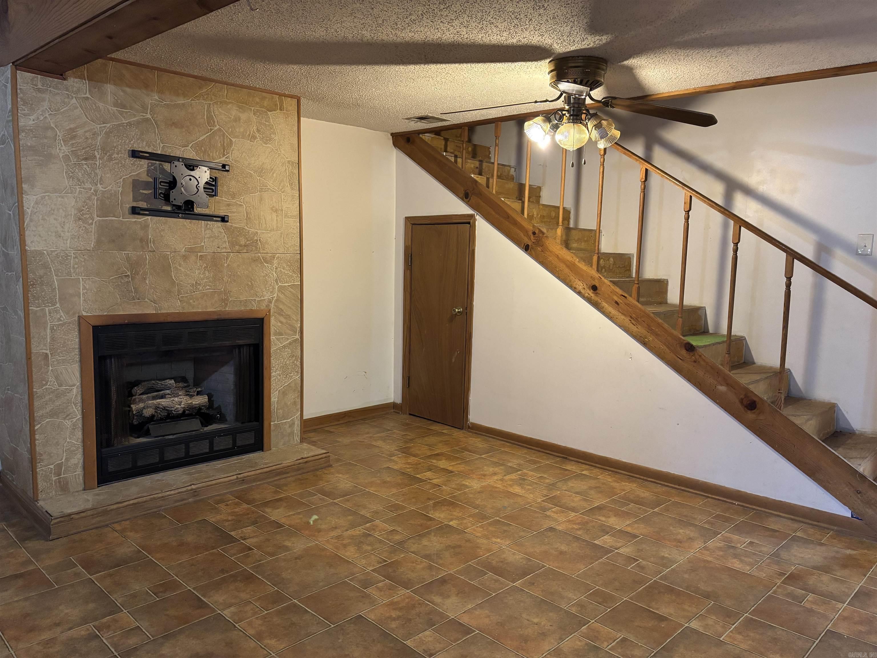 703 W 4Th St  Lonoke, AR