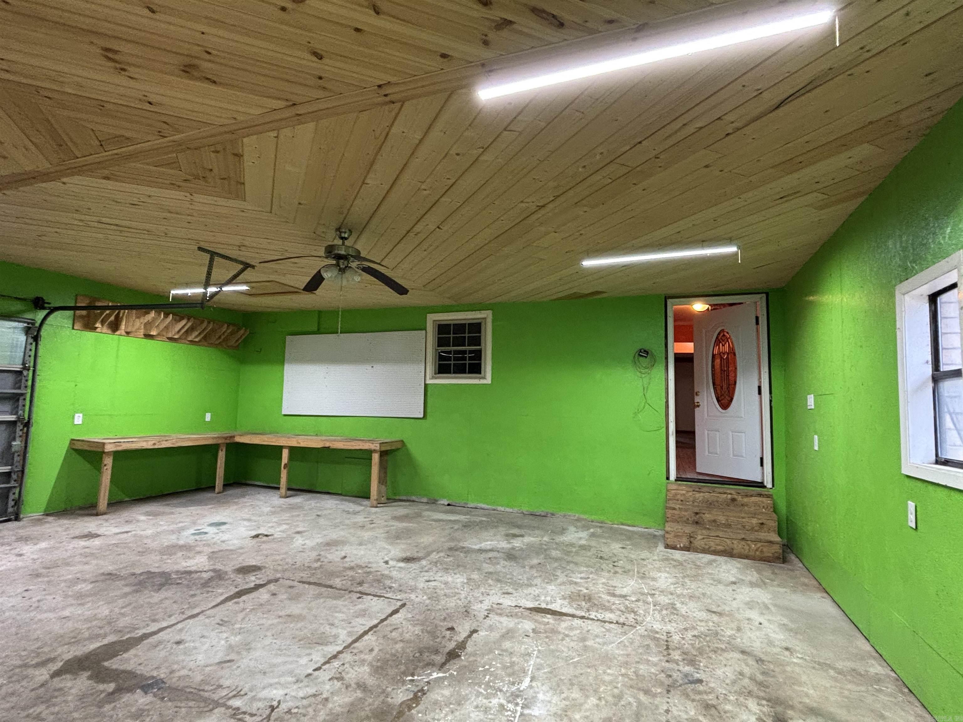 703 W 4Th St  Lonoke, AR