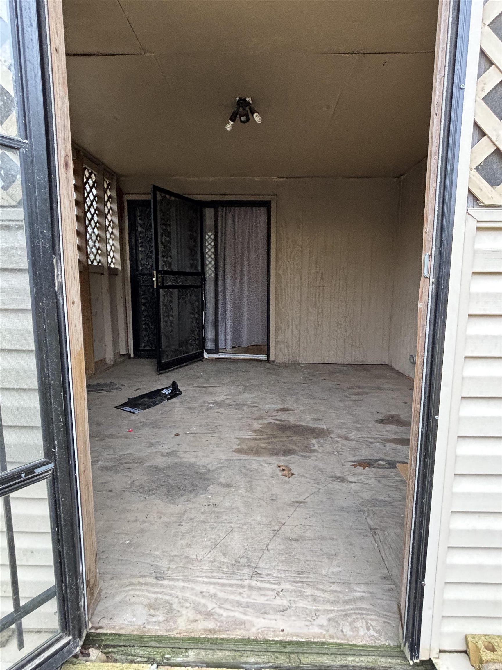 703 W 4Th St  Lonoke, AR