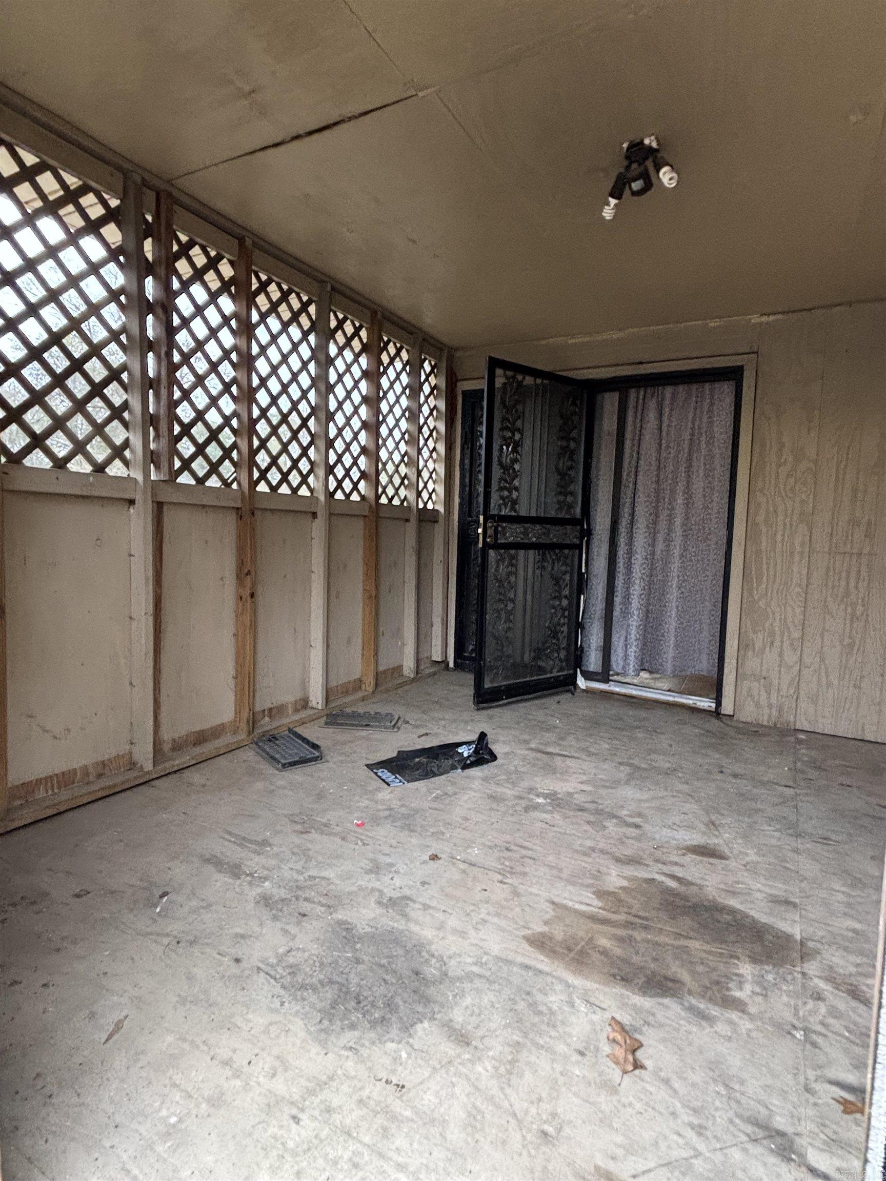 703 W 4Th St  Lonoke, AR