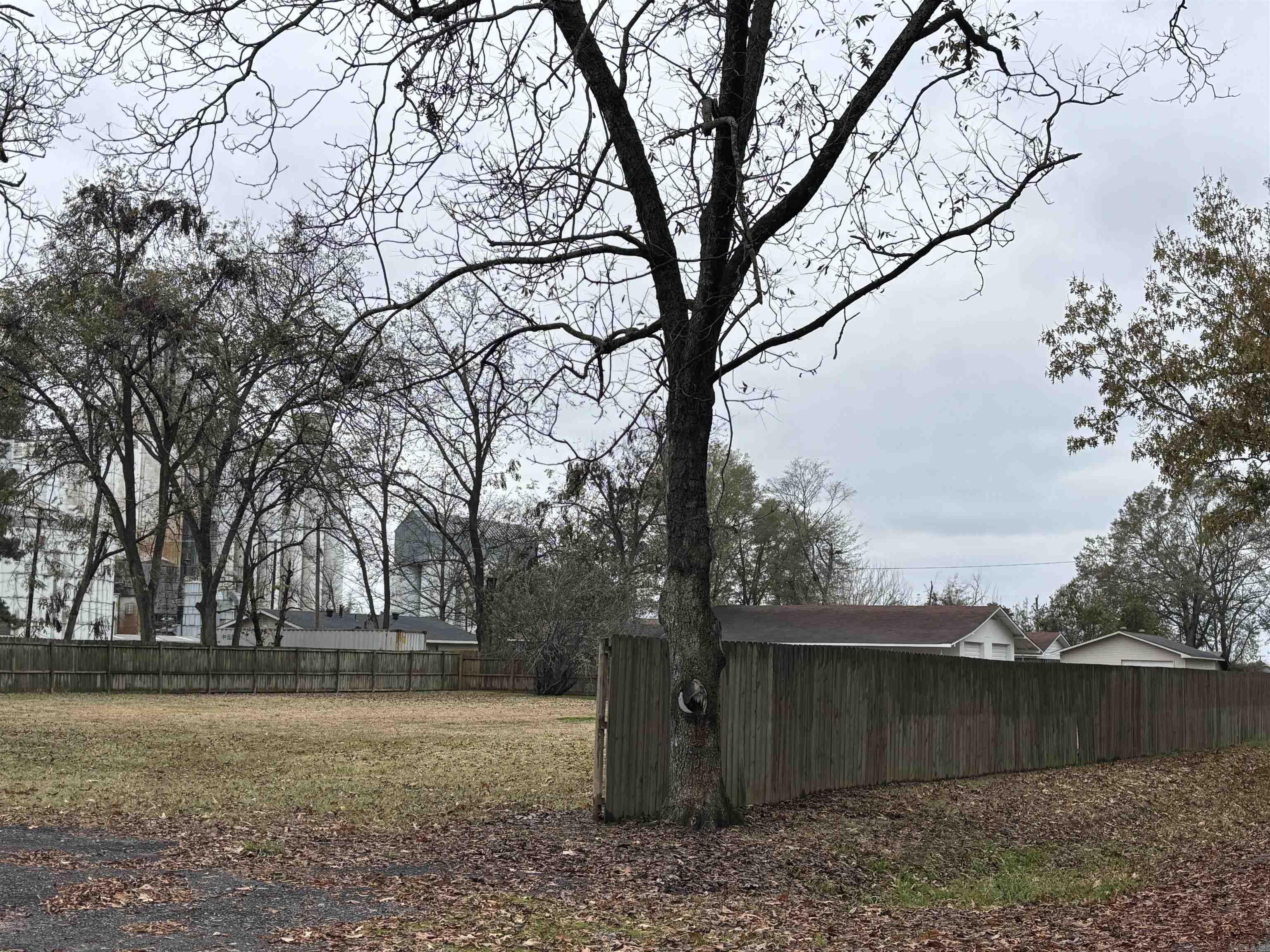 703 W 4Th St  Lonoke, AR