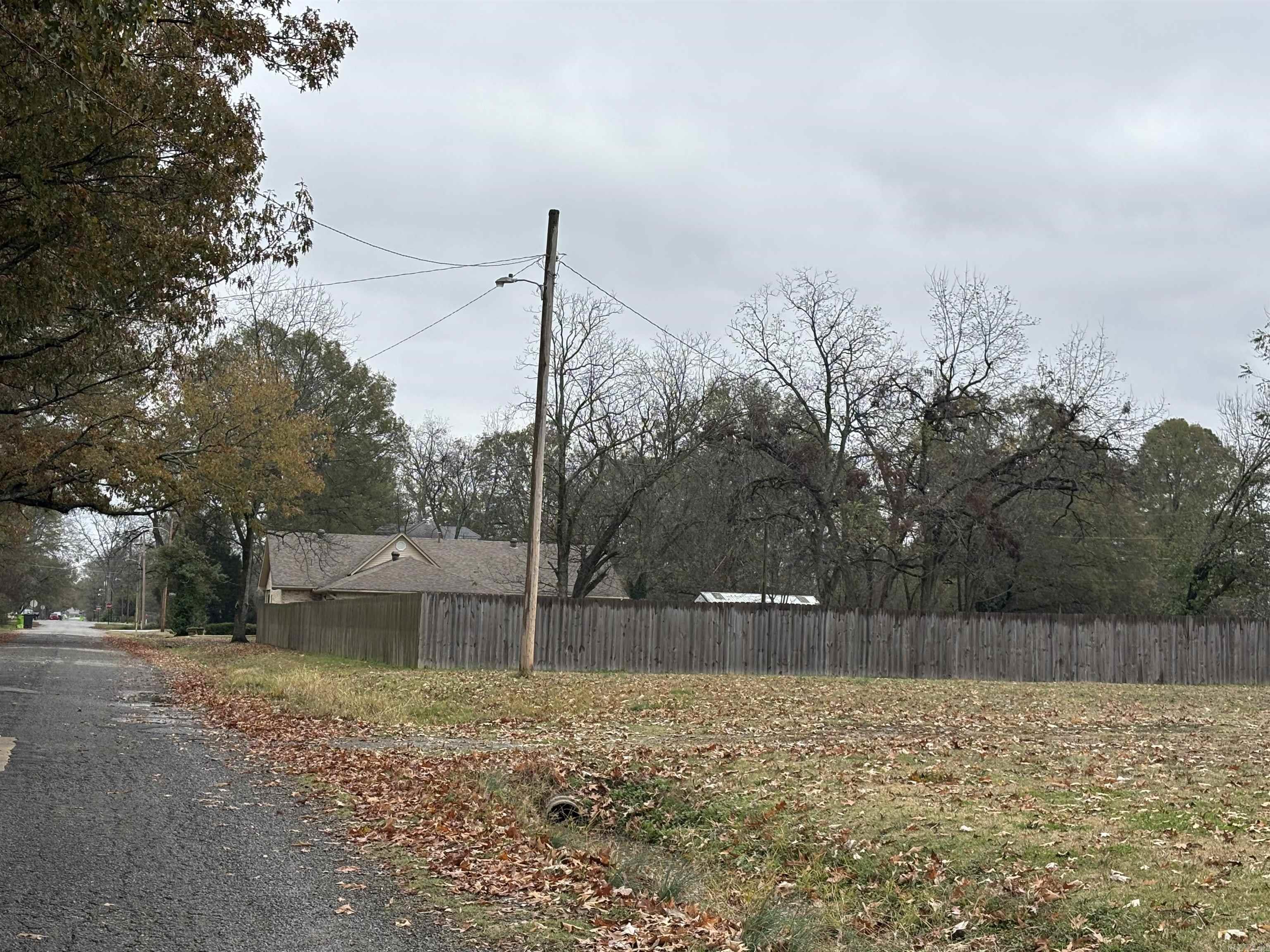 703 W 4Th St  Lonoke, AR