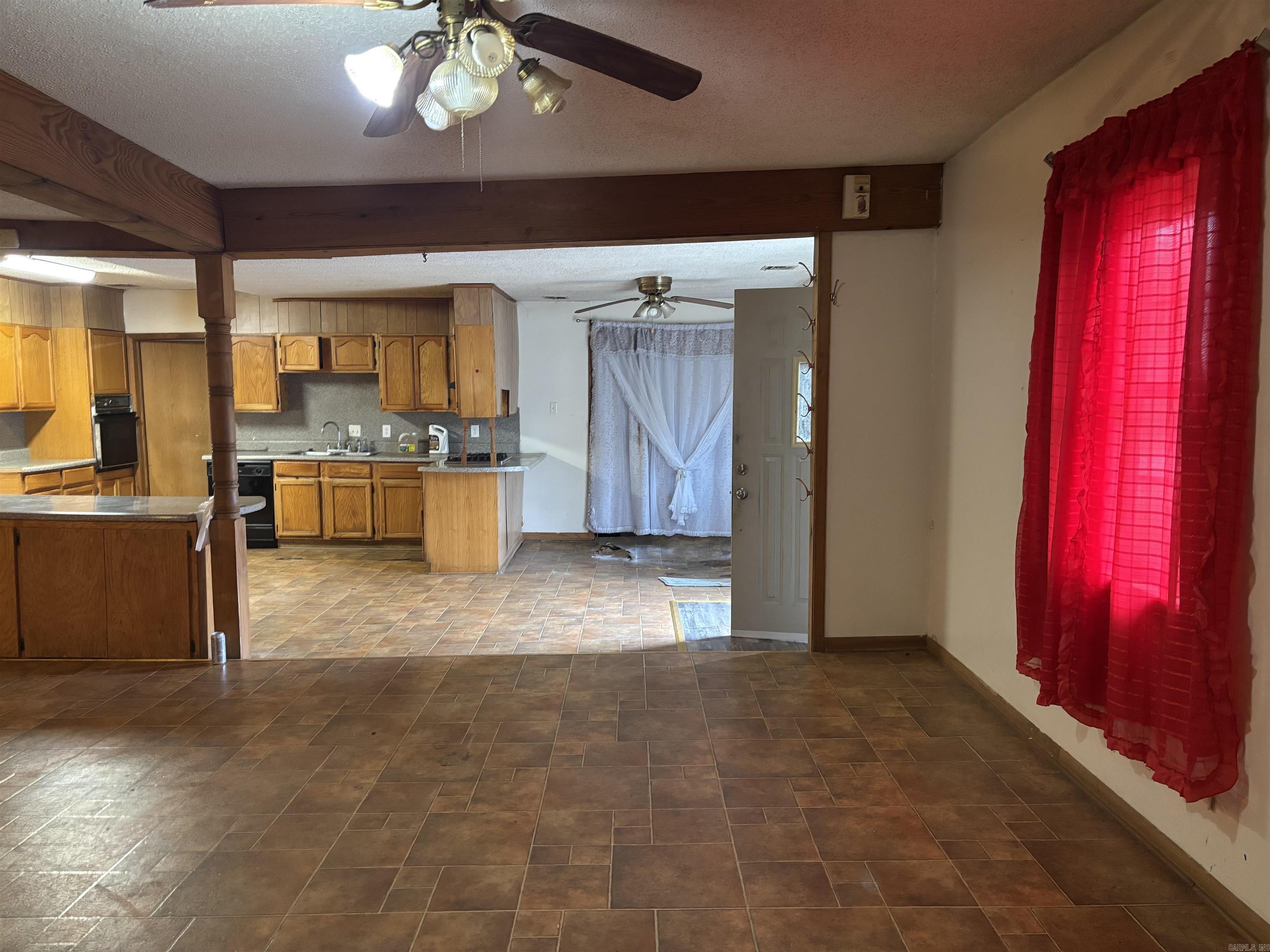 703 W 4Th St  Lonoke, AR