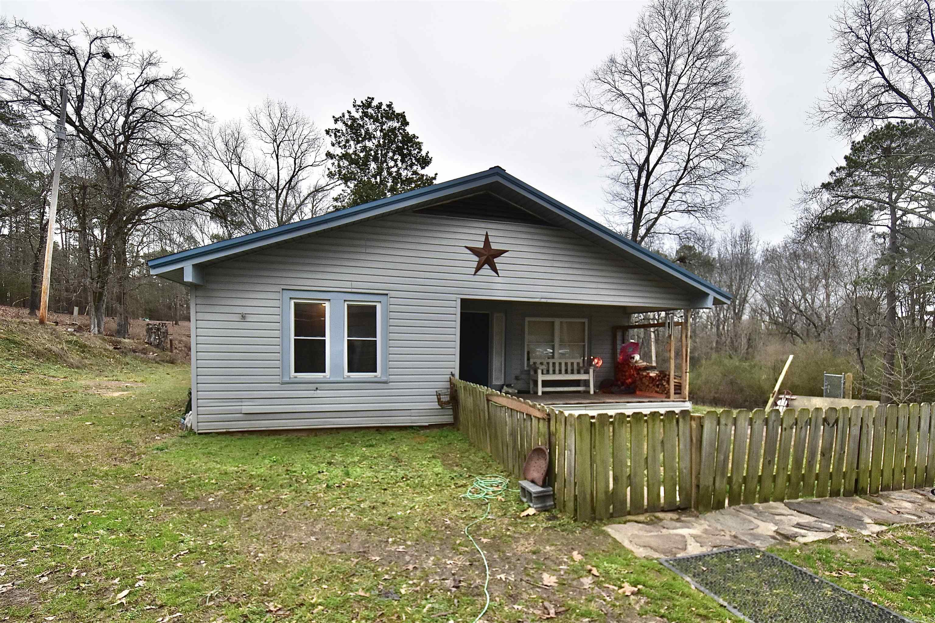 356 Pleasant Hill  Rockport, AR