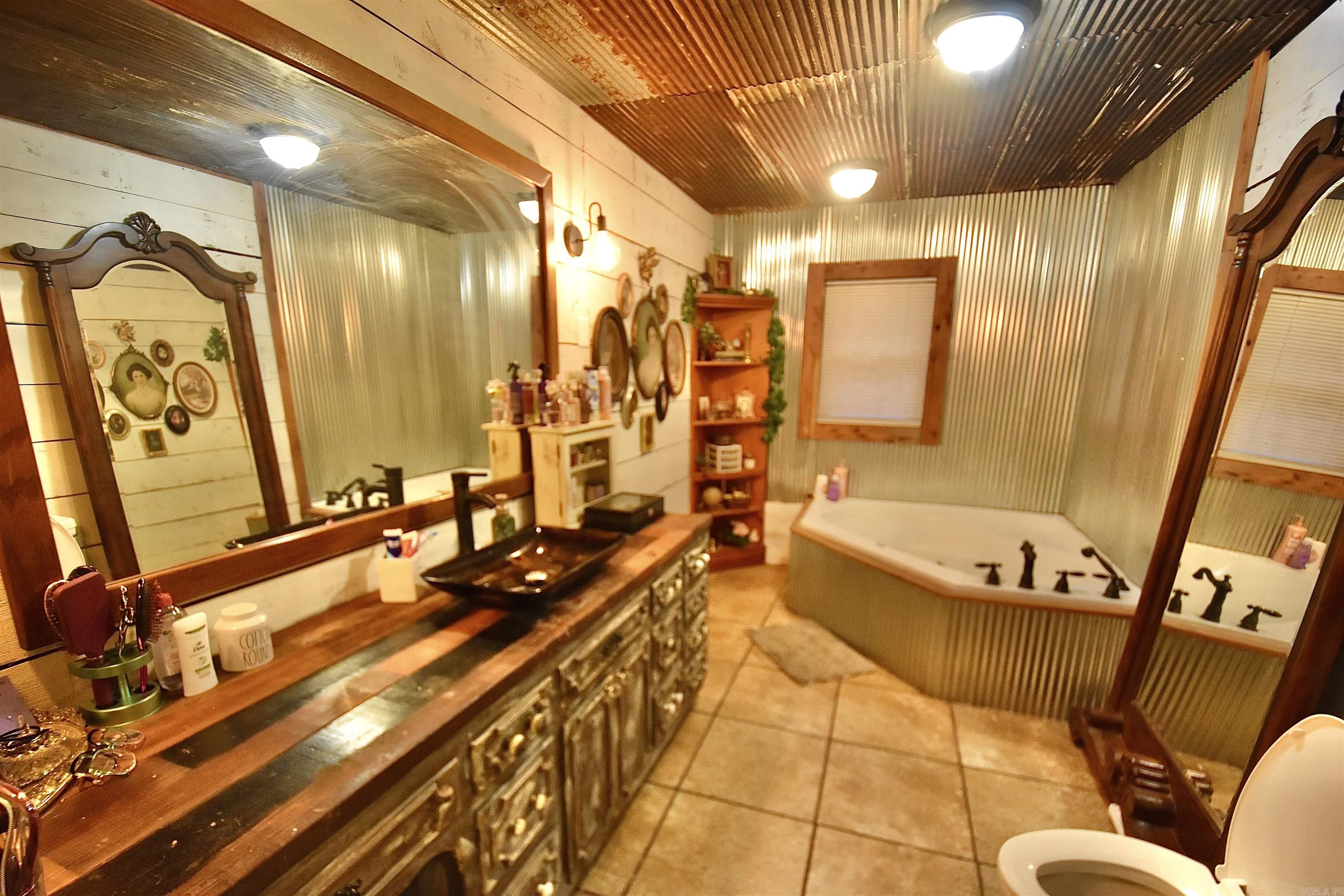 356 Pleasant Hill  Rockport, AR