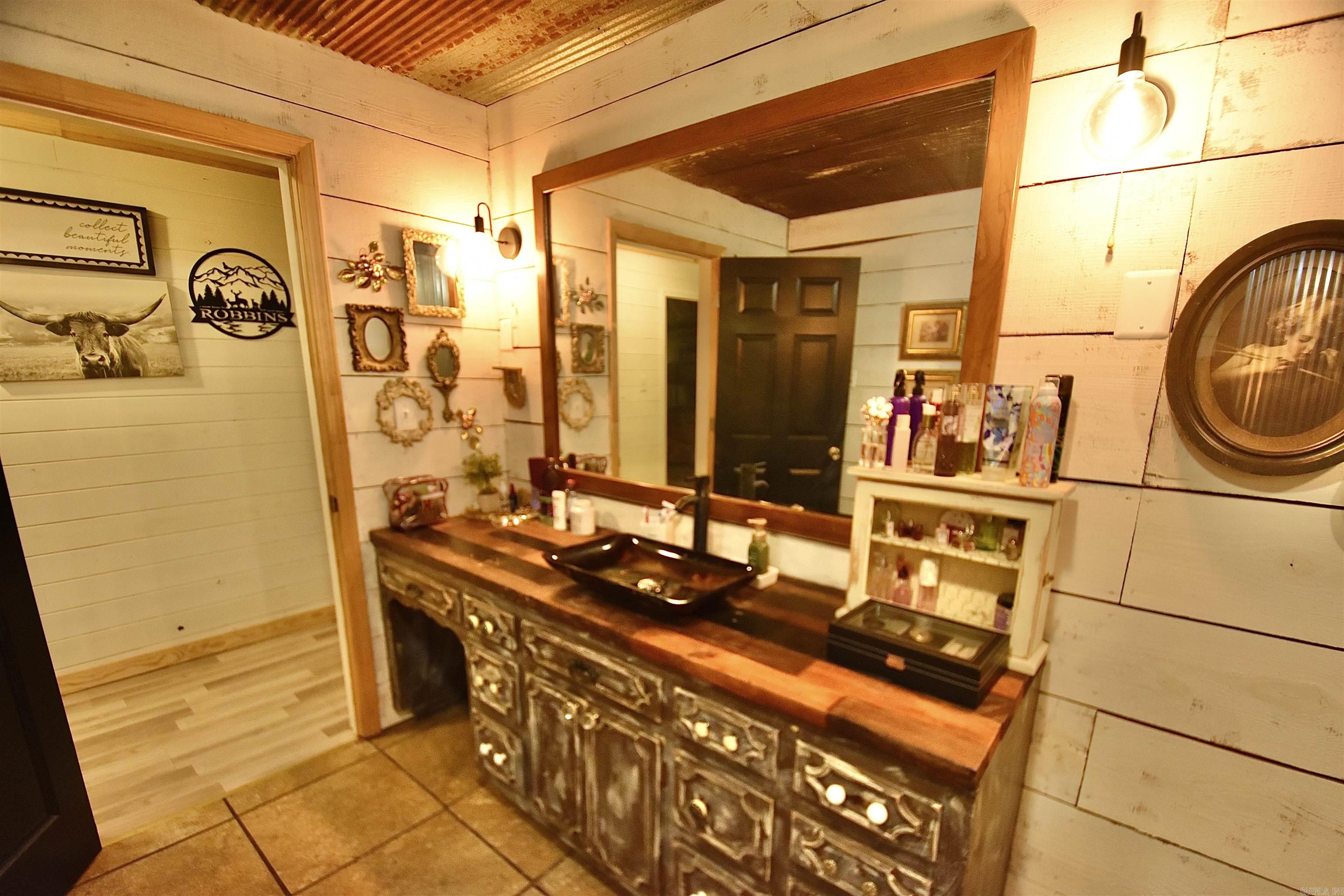 356 Pleasant Hill  Rockport, AR