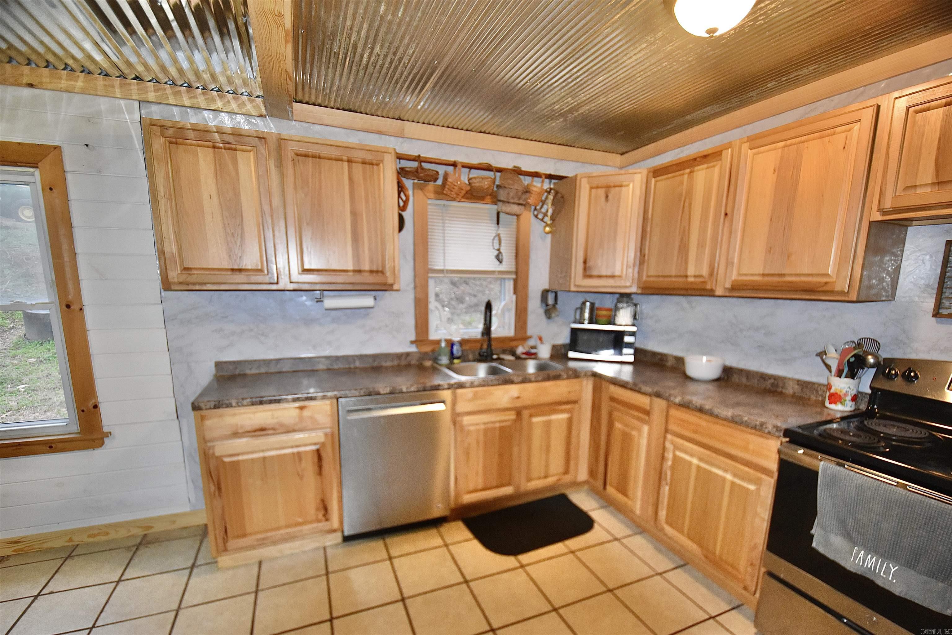 356 Pleasant Hill  Rockport, AR