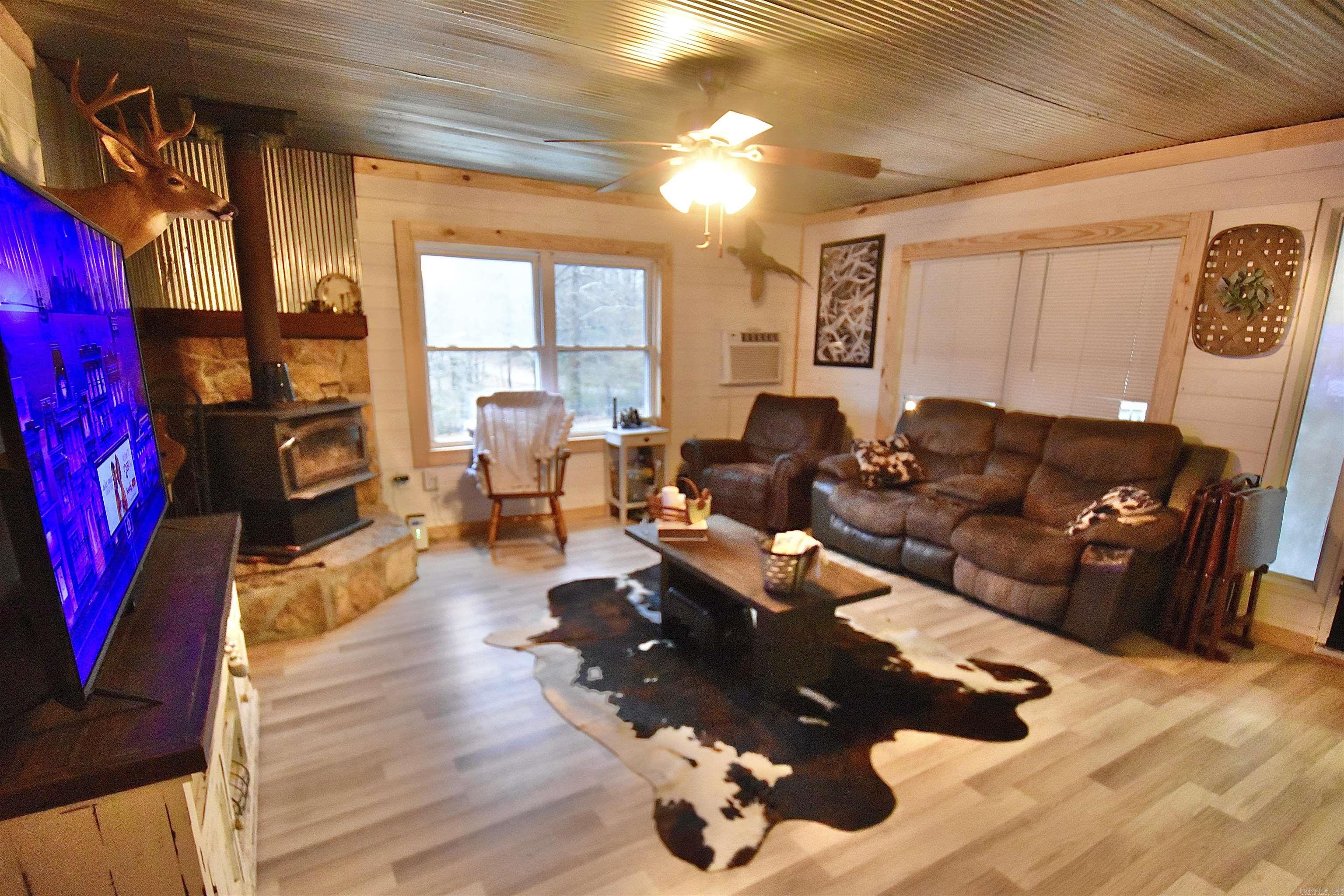 356 Pleasant Hill  Rockport, AR